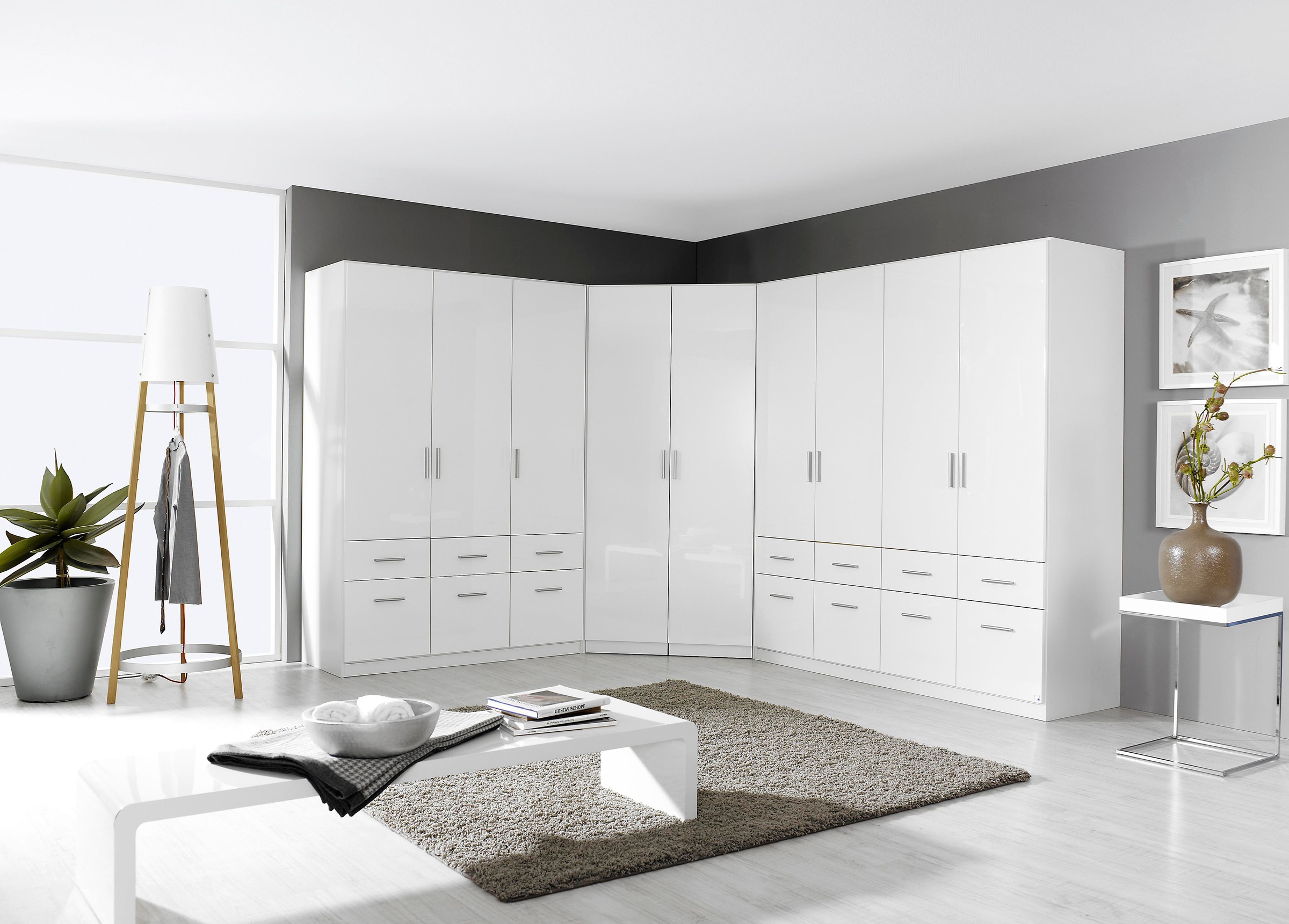 rauch Drehtürenschrank »Kleiderschrank Schrank Garderobe Schlafzimmerschrank CELLE«, in 4 Breiten und 2 Höhen, optional mit Schubkästen MADE IN GERMANY