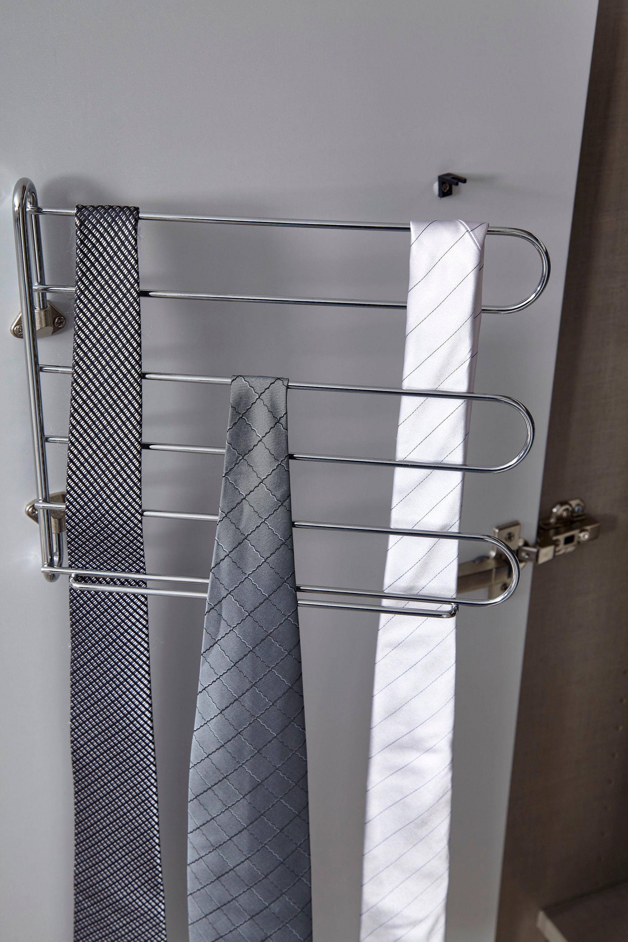 rauch Drehtürenschrank »Kleiderschrank Schrank Garderobe Wäscheschrank PURISMA Glasfront« in den Breiten 151/201/251/301 cm, inkl. SOFT-CLOSE-FUNKTION,  schlichte Eleganz, mit umfangreicher Innenausstattung MADE IN GERMANY