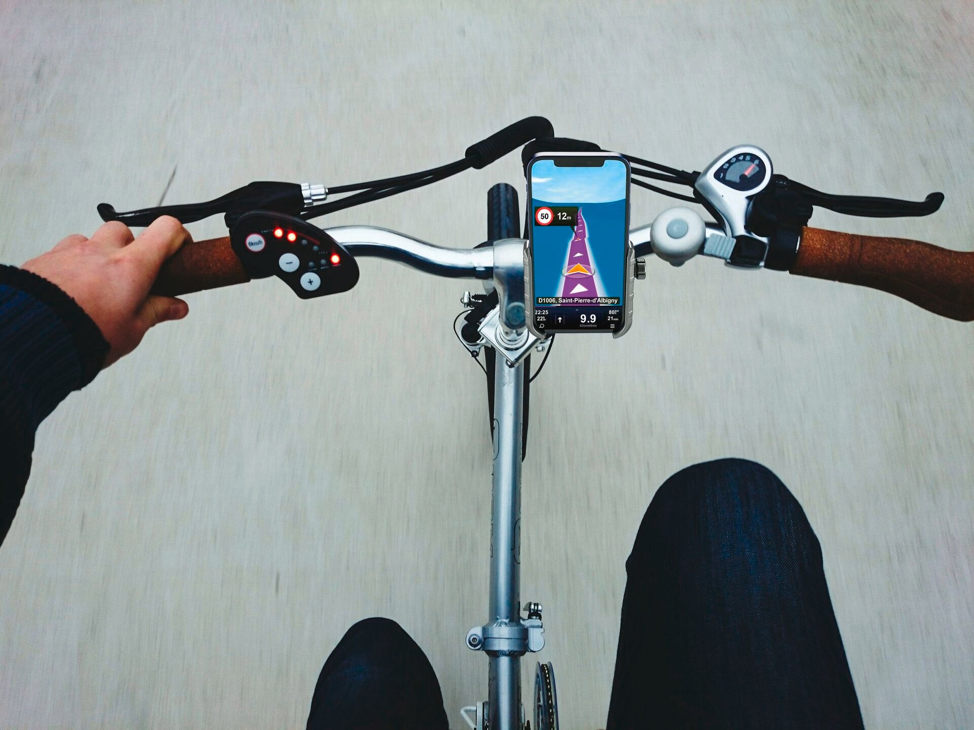 Cellularline Handy-Halterung »Handy Halter für Motorrad, Fahrrad & E-Scooter«