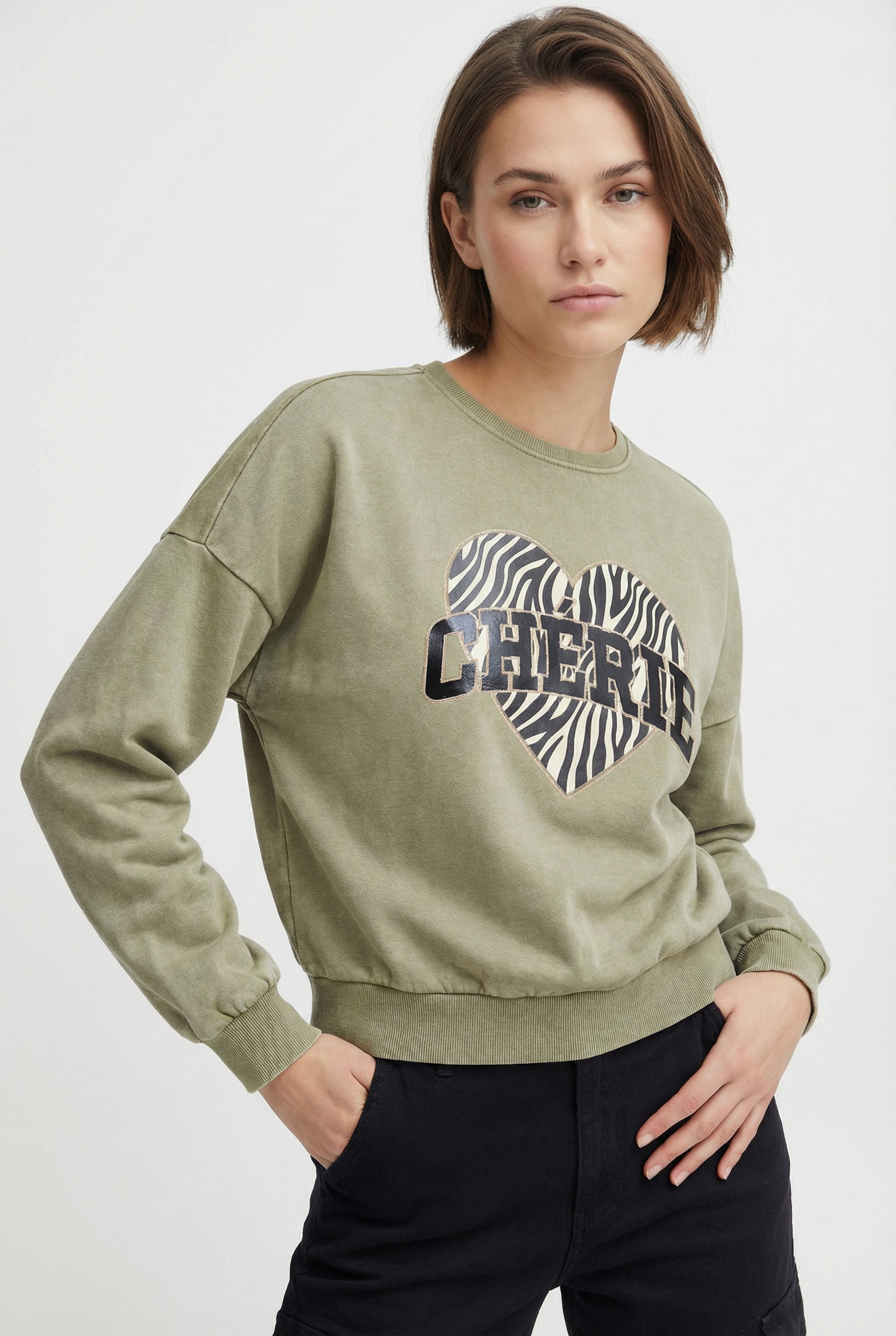 ONLY Sweatshirt »ONLLAUREN L/S LEO O-NECK CC SWT«
