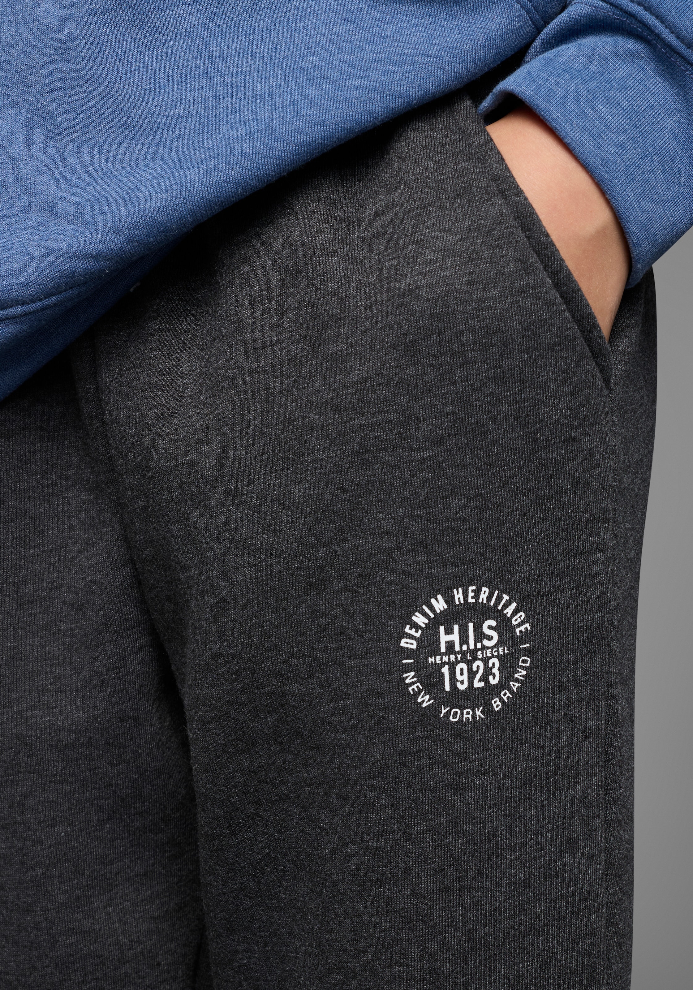 H.I.S Sweathose »Basic Sweatshose, Jogginghose«, NEU: H.I.S für TEENS! Sweathose mit kleinem Badge