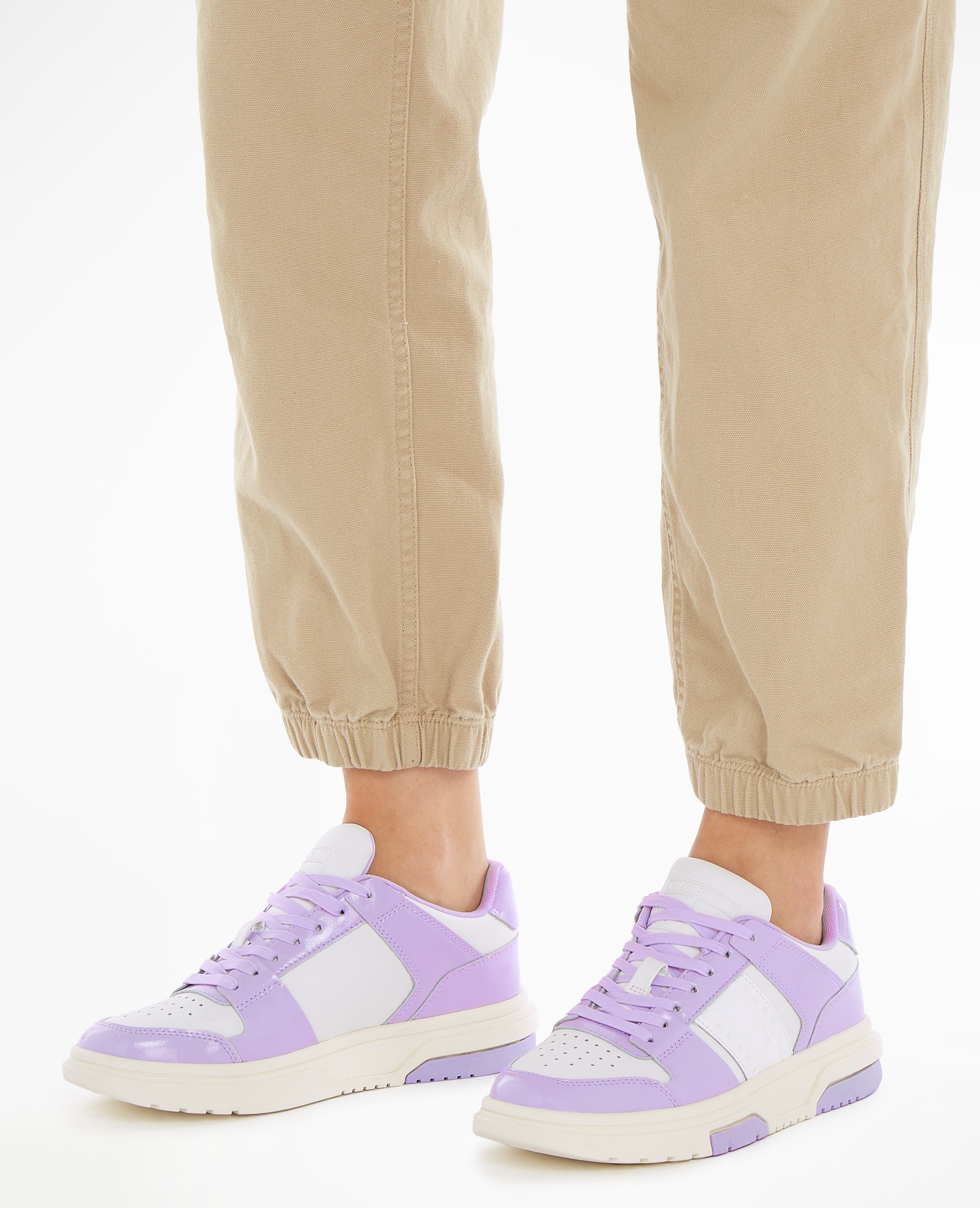 Tommy Jeans Plateausneaker »THE BROOKLYN PATENT«, mit Kontrastbesatz, Freizeitschuh, Halbschuh, Schnürschuh