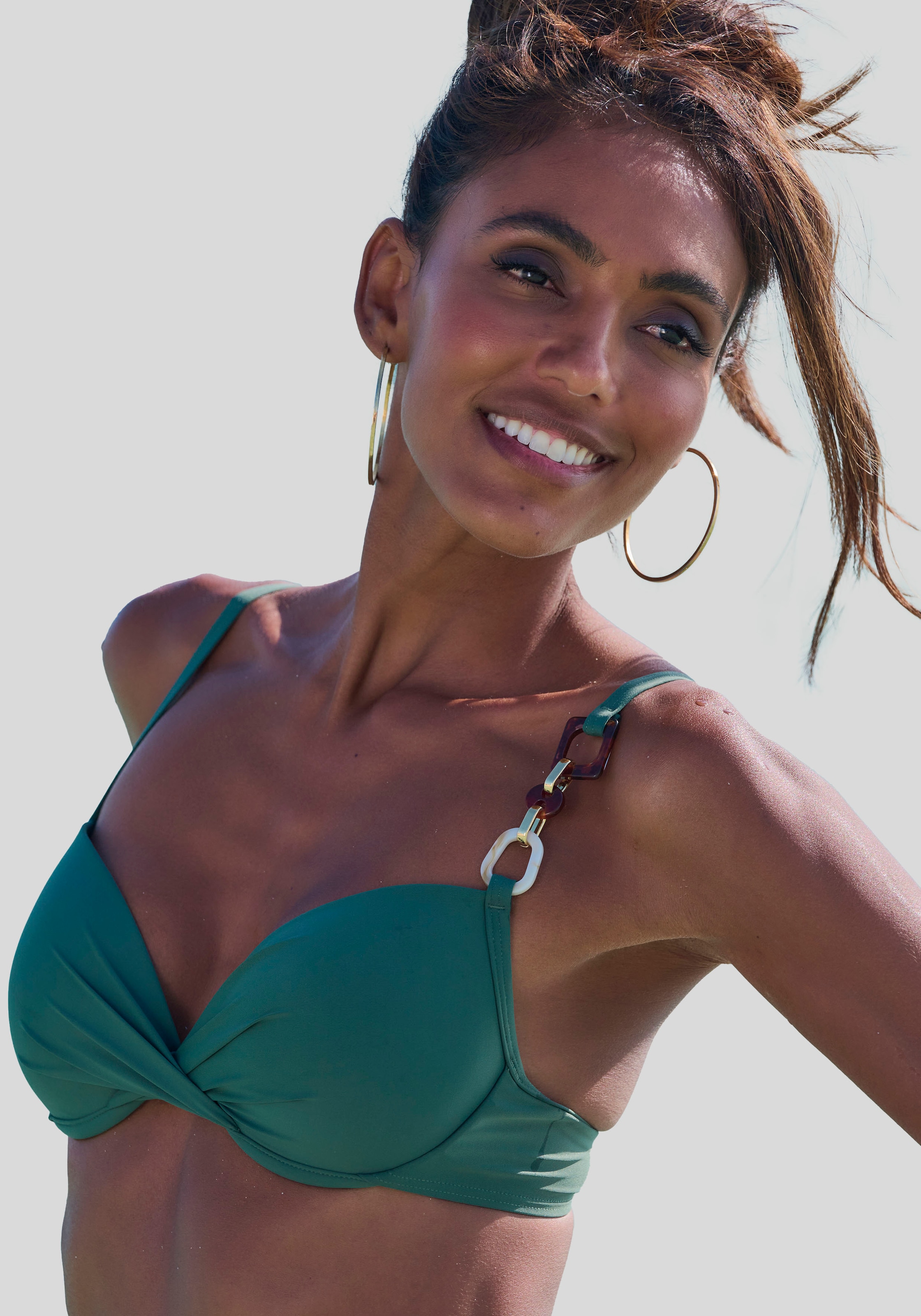 LASCANA Bügel-Bikini-Top »Yves«, mit Wattierung