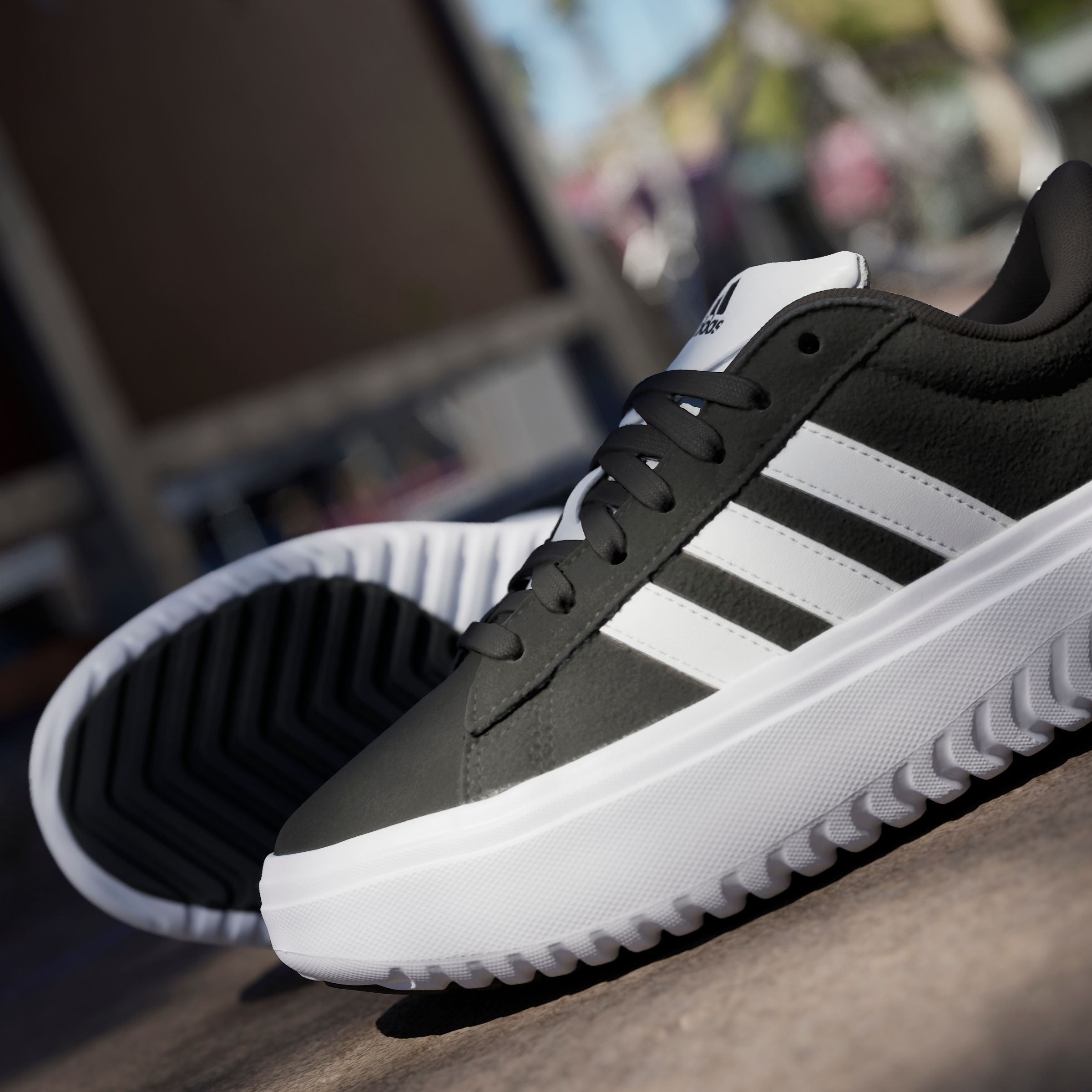 adidas Sportswear Sneaker »GRAND COURT PLATFORM«, Design auf den Spuren des adidas Superstar