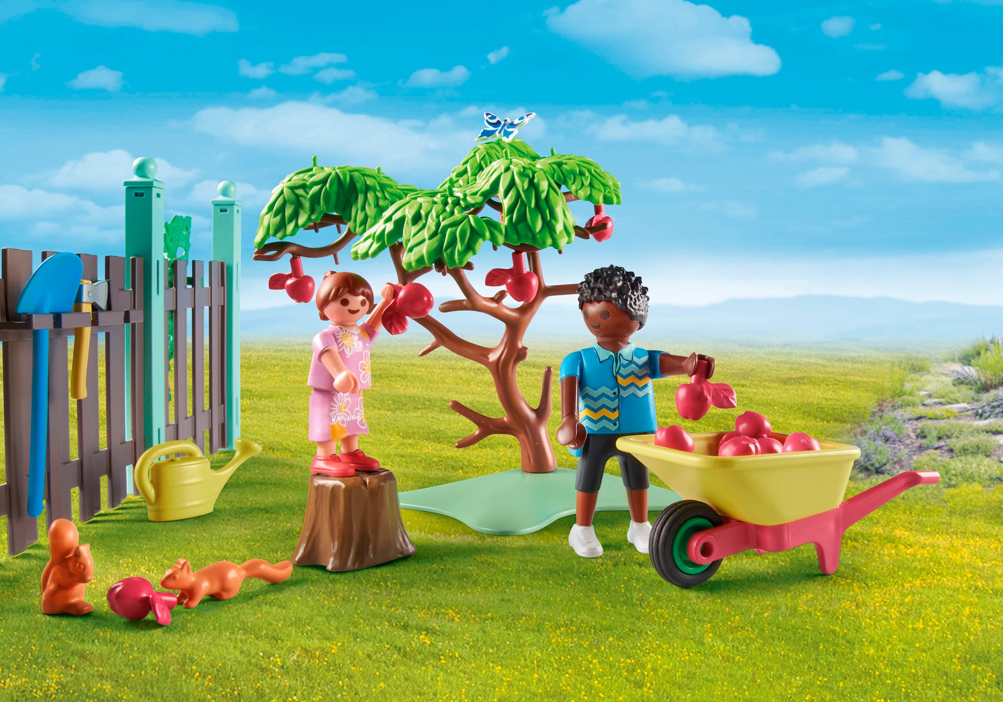 Playmobil® Konstruktions-Spielset »Kleine Hühnerfarm im Tiny Haus Garten (71510), My Life«, (77 St.), Made in Europe