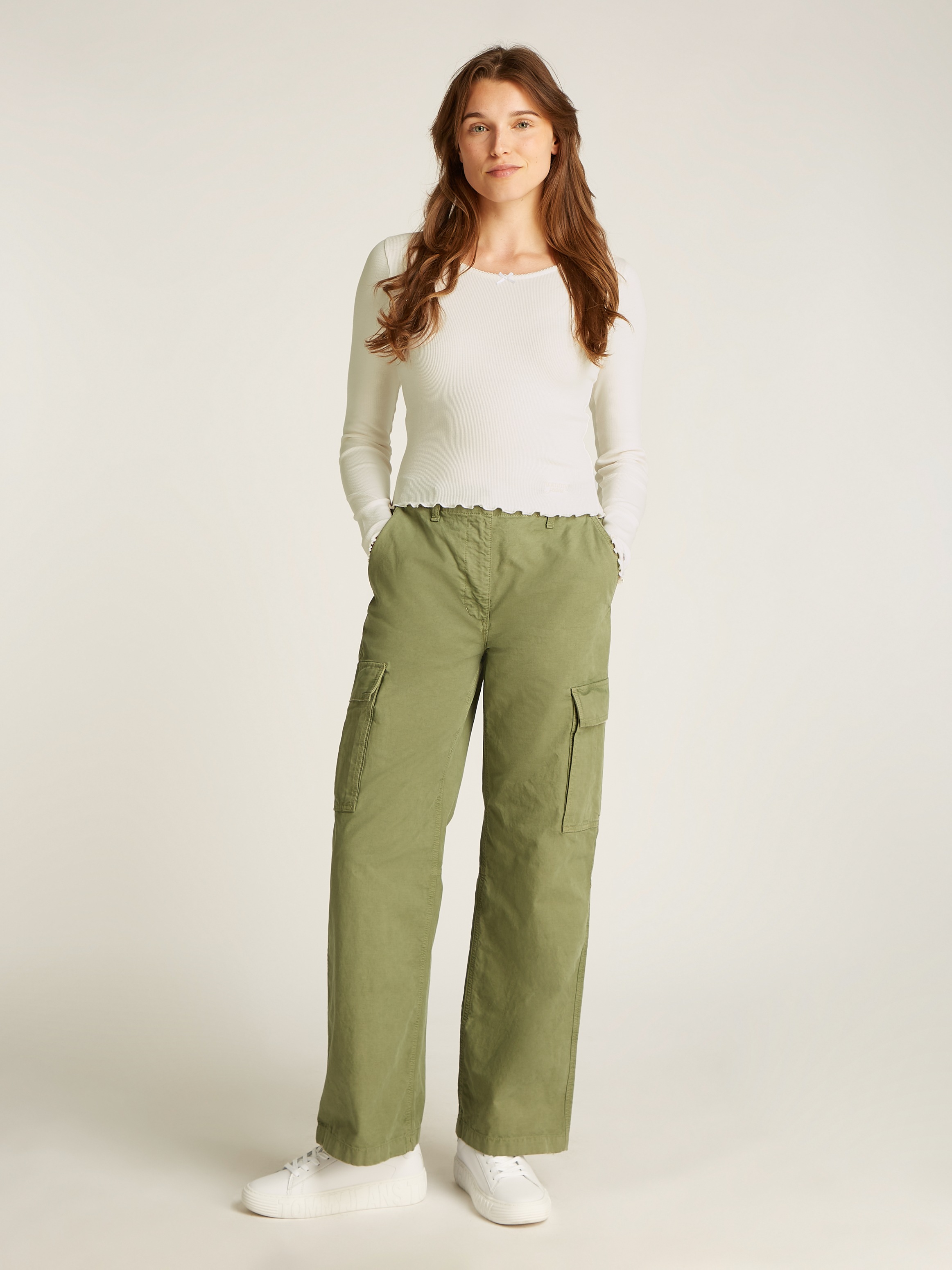 Tommy Jeans Langarmshirt »TJW SLIM SCALLOP«, mit Schleife