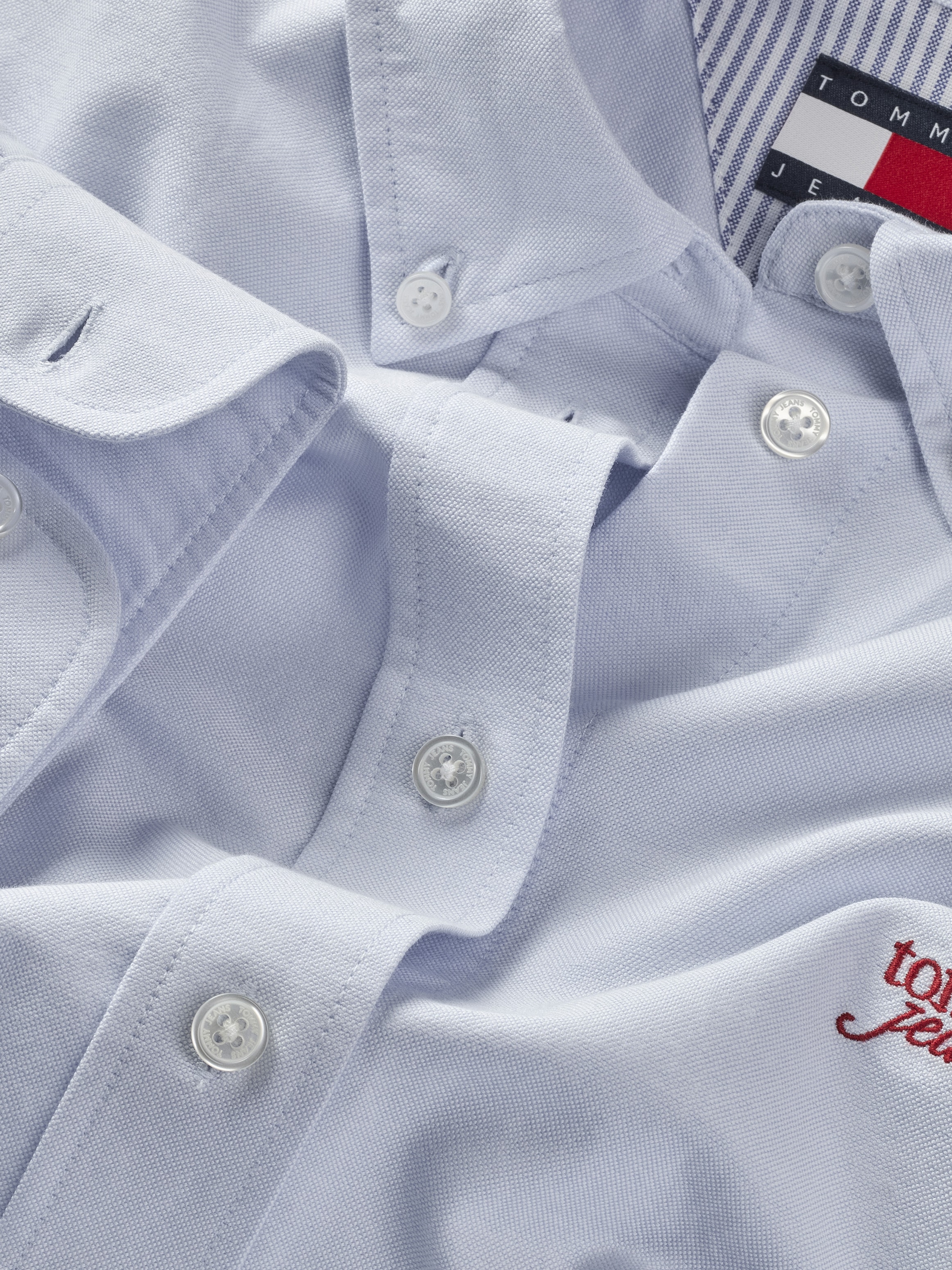 Tommy Jeans Hemdbluse »TJW RLX SCRIPT OXFORD SHIRT«, mit Logo-Stickereien