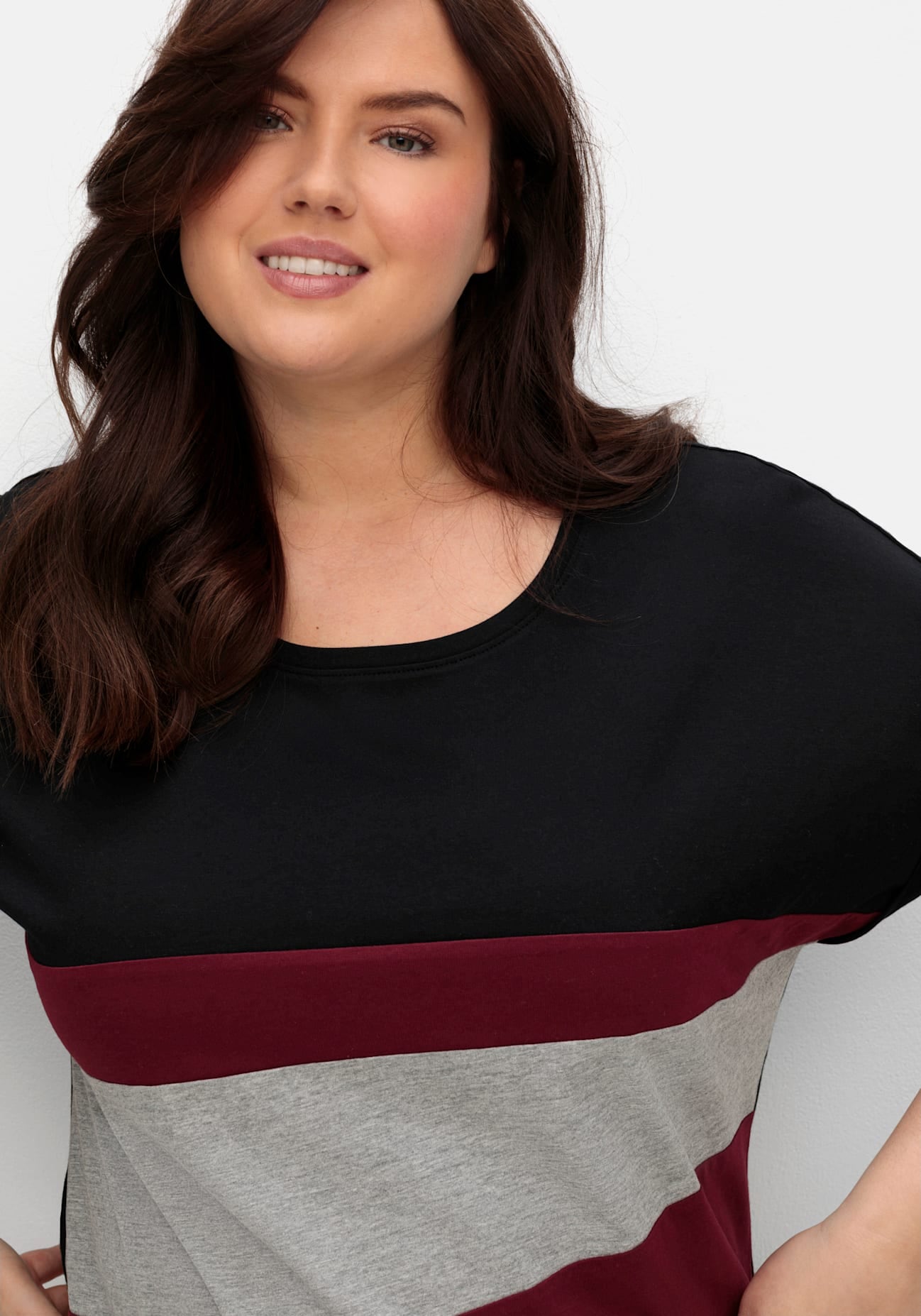 Sheego Kurzarmshirt »T-Shirt« 1 Stk.