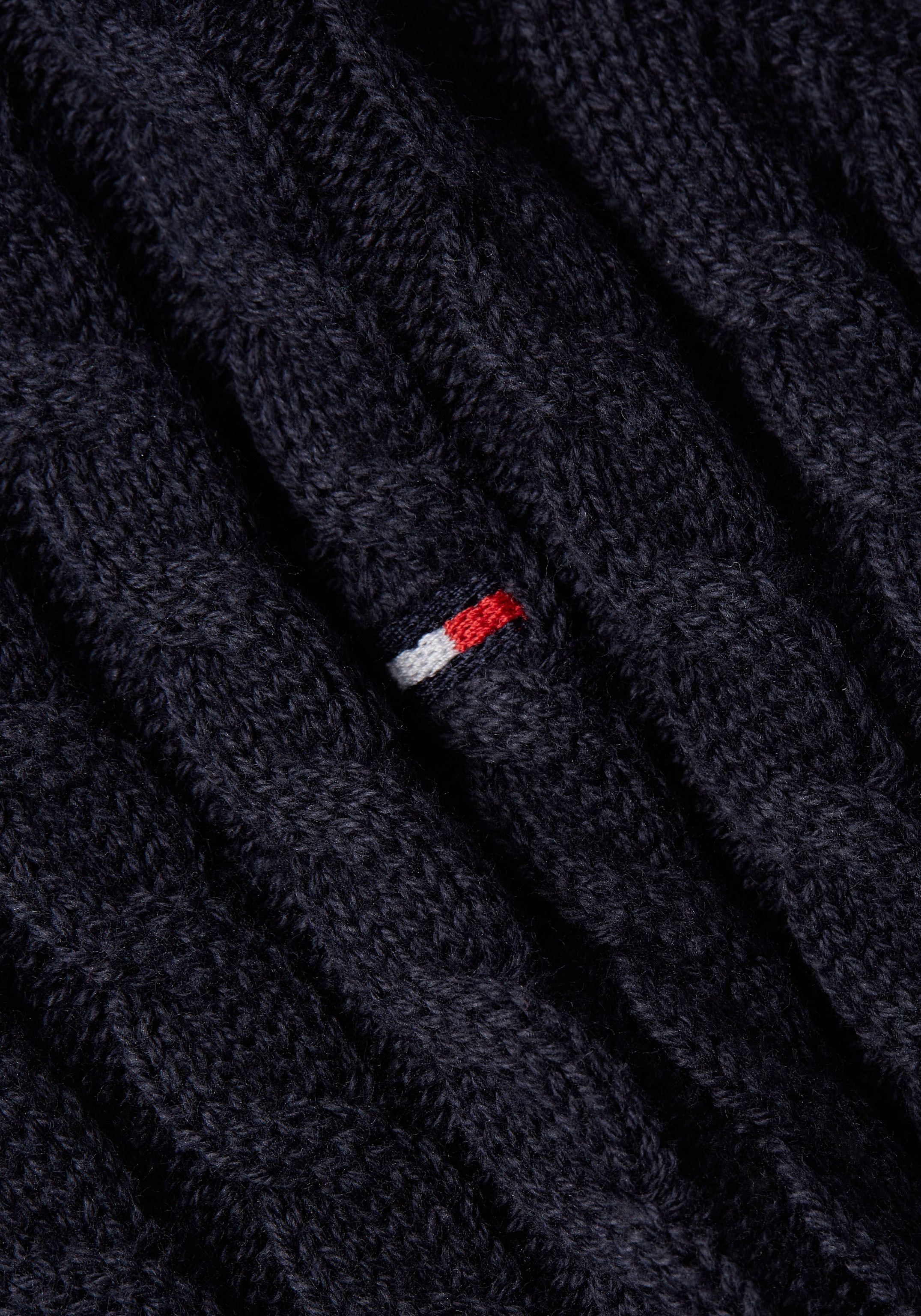 Tommy Hilfiger Rundhalspullover »CO CABLE C-NK SWEATER«, mit Zopfmuster