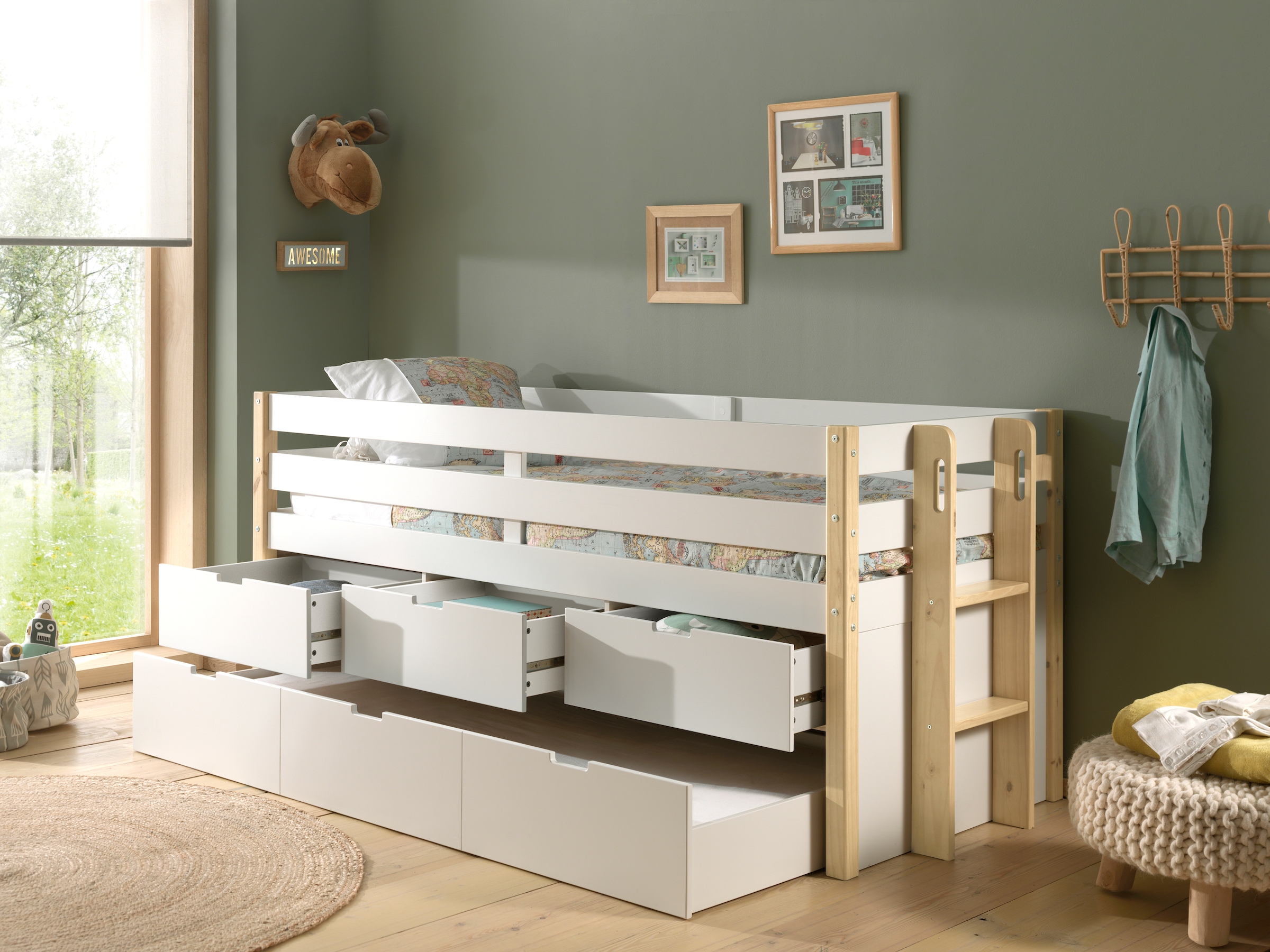 Vipack Hochbett »Magrit, mit 3 geräumingen Schubladen, viel Stauraum, moderne Optik«, (B/H/T ca. 219,4x100x97,8cm, MDF weiß lackiert, Kiefer natur), wahlweise mit oder ohne Bettschublade als zusätzlichen Stauraum