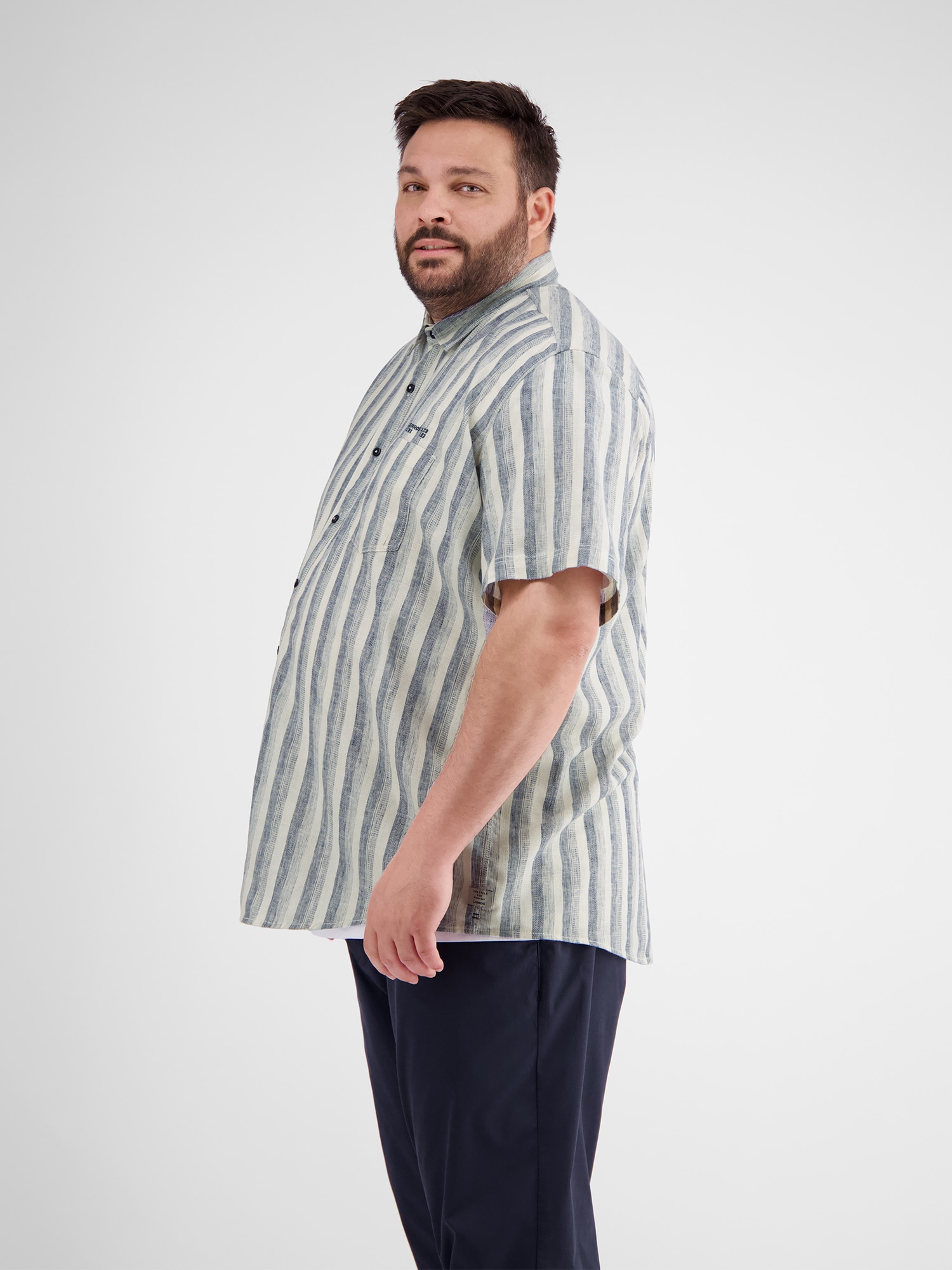 LERROS Kurzarmhemd »Halbarmhemd in Übergrößen aus gestreifter Strukturqualität«