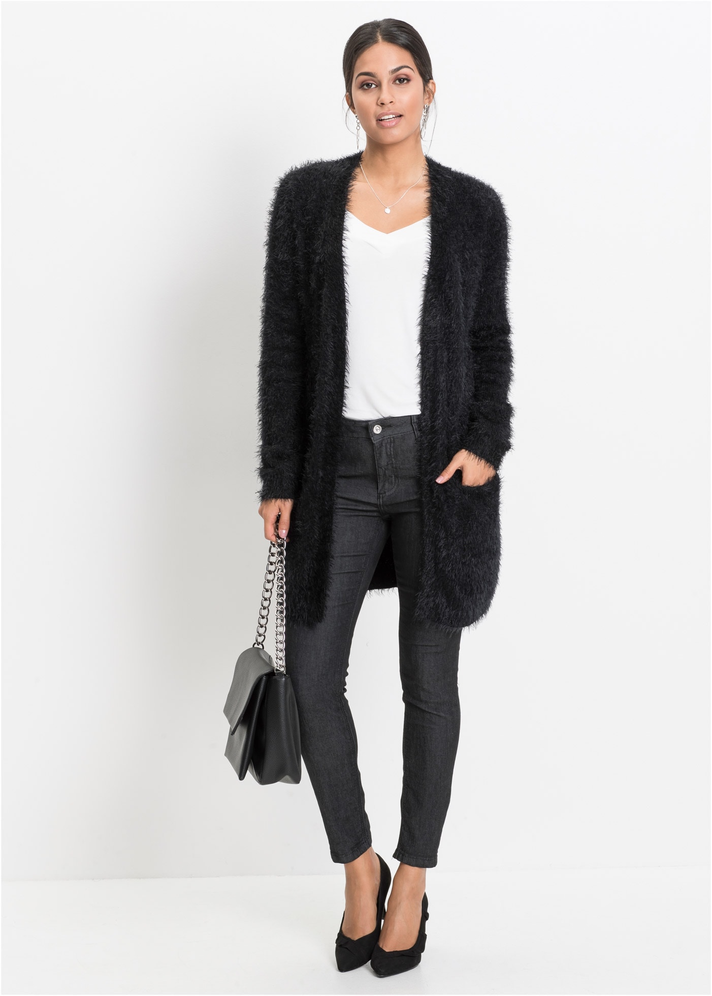 bonprix Longstrickjacke »Longstrickjacke in Flauschoptik« lockere Passform, mit flauschiger Optik, eleganter Stil