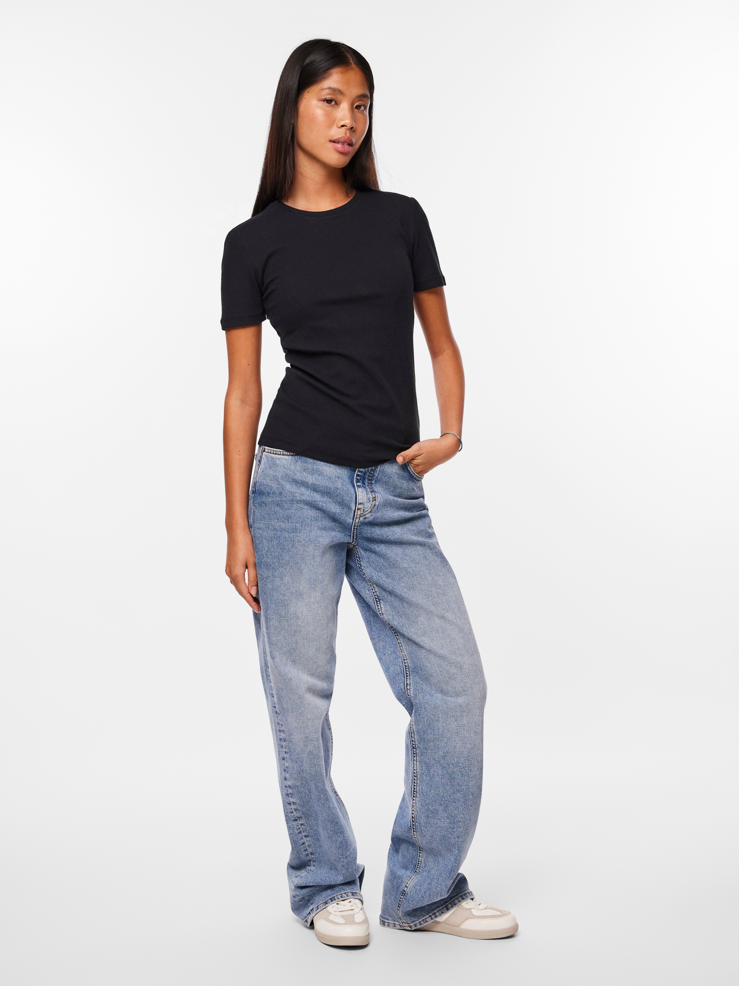 pieces Kurzarmshirt »PCRUKA SS TOP JRS NOOS BC« mit gerippter Struktur