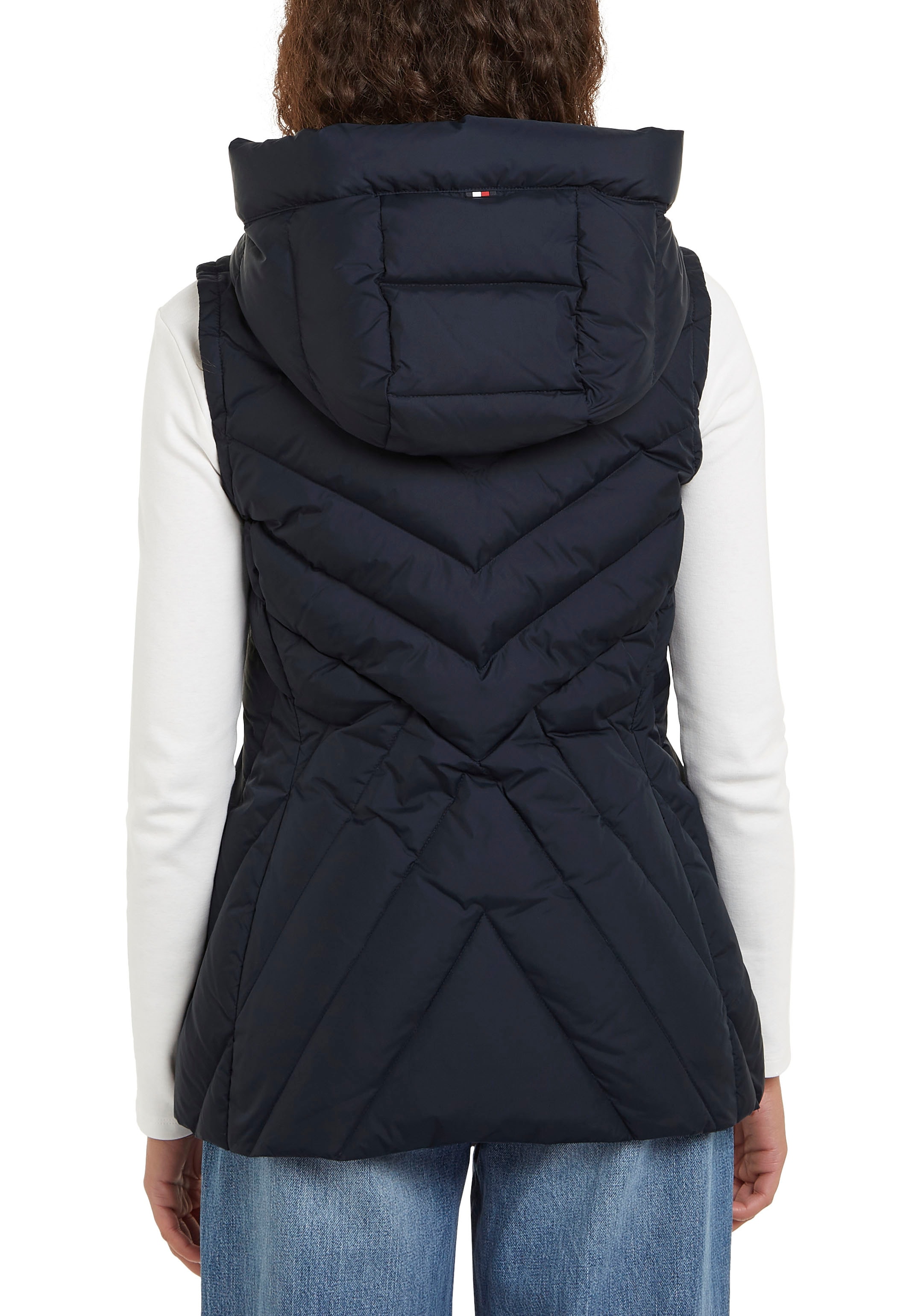 Tommy Hilfiger Steppweste »CHEVRON MW PADDED VEST«, mit mittelstarker Wattierung und Tommy Hilfiger Markenlabel