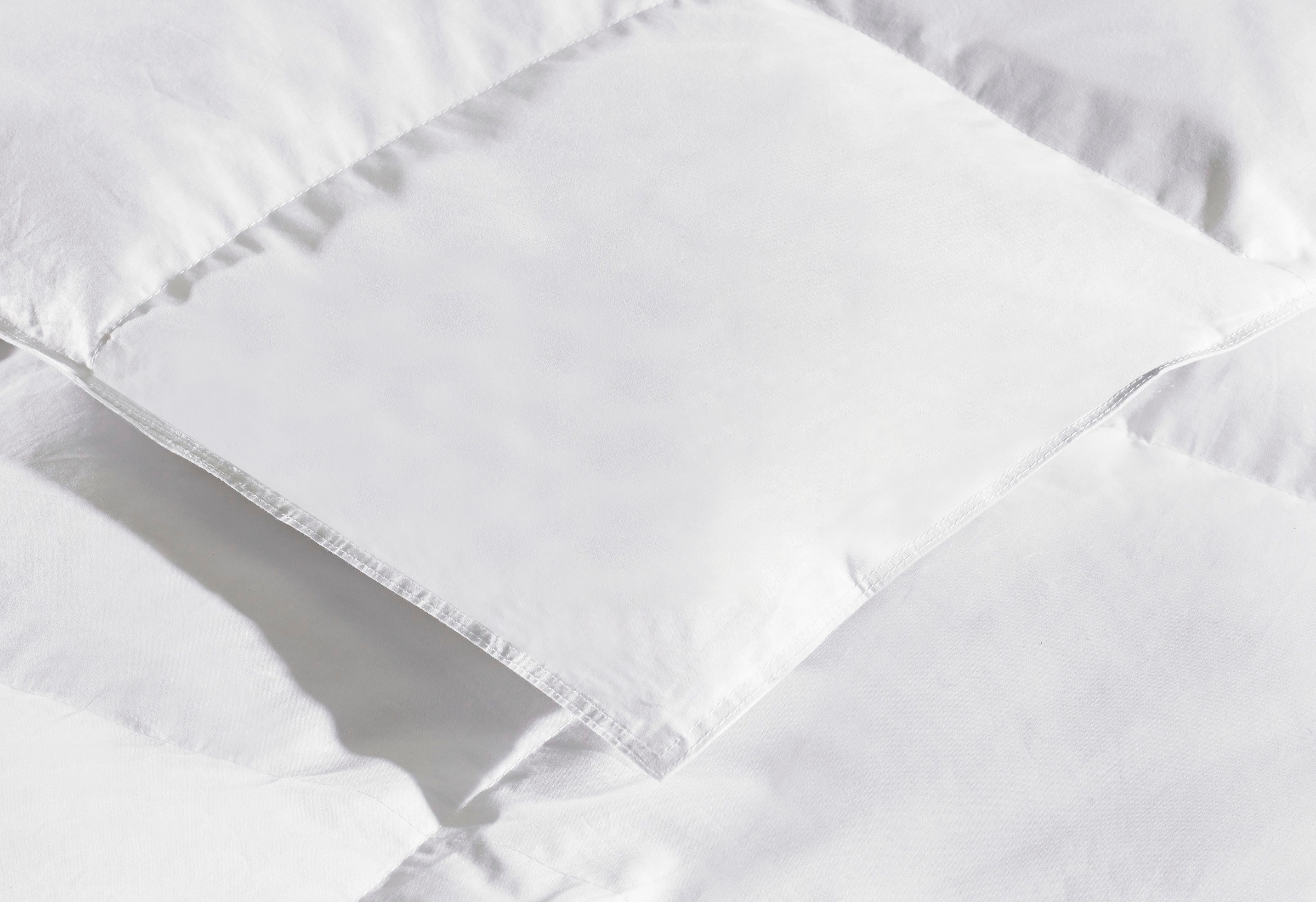 Älgdröm Daunenbettdecke »Tyven Füllung erhältlich.«, in extraleicht, von Green Baumwolle, cm (1 St.), Bettdecke und 155x220 Made Bezug zertifiziert! 100% 135x200, Größen weiteren Bettdecke in 100% Daunen