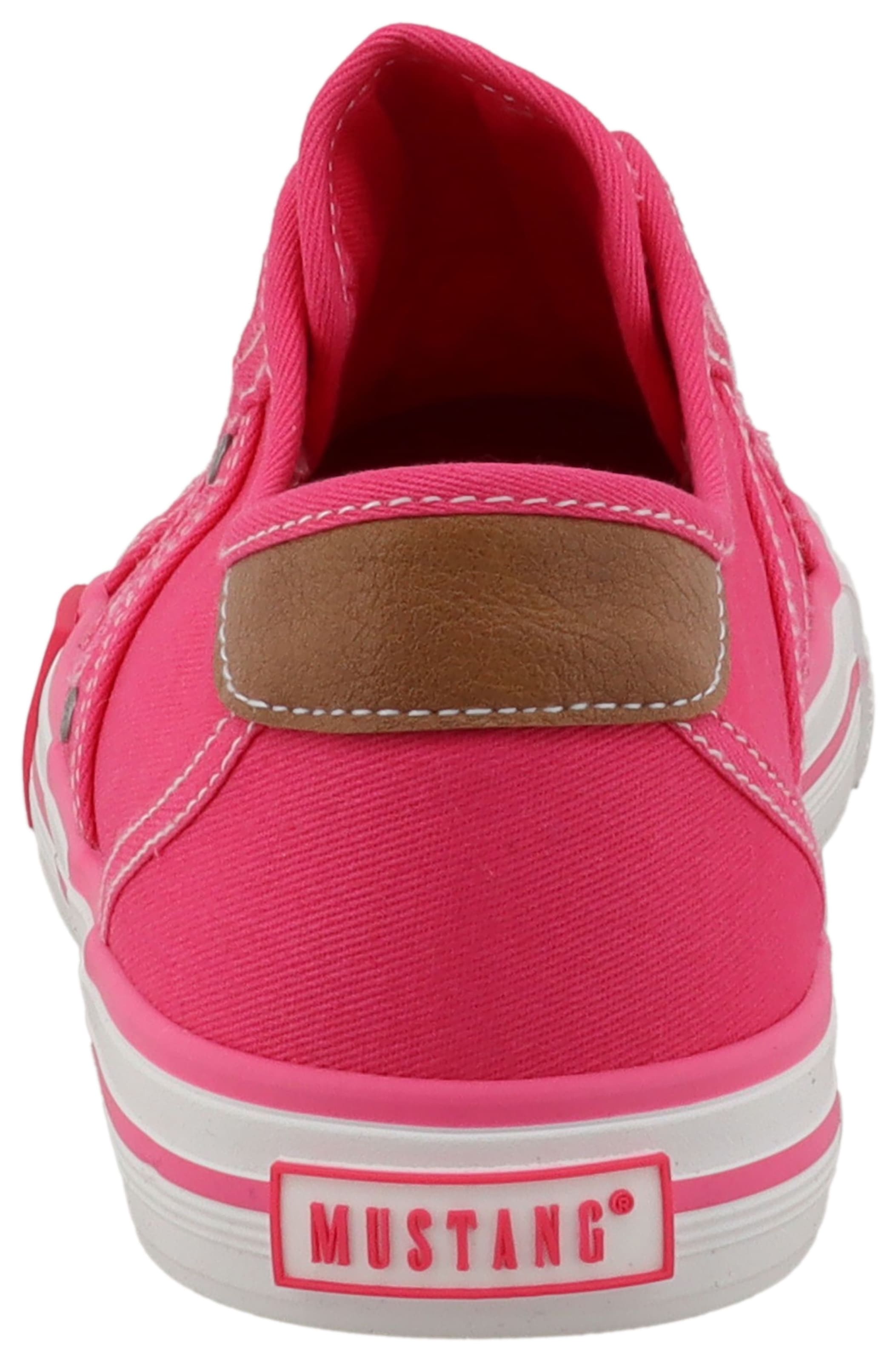 Mustang Shoes Slip-On Sneaker »Winona«  Slipper, Halbschuh mit modischen Kontrastnähten