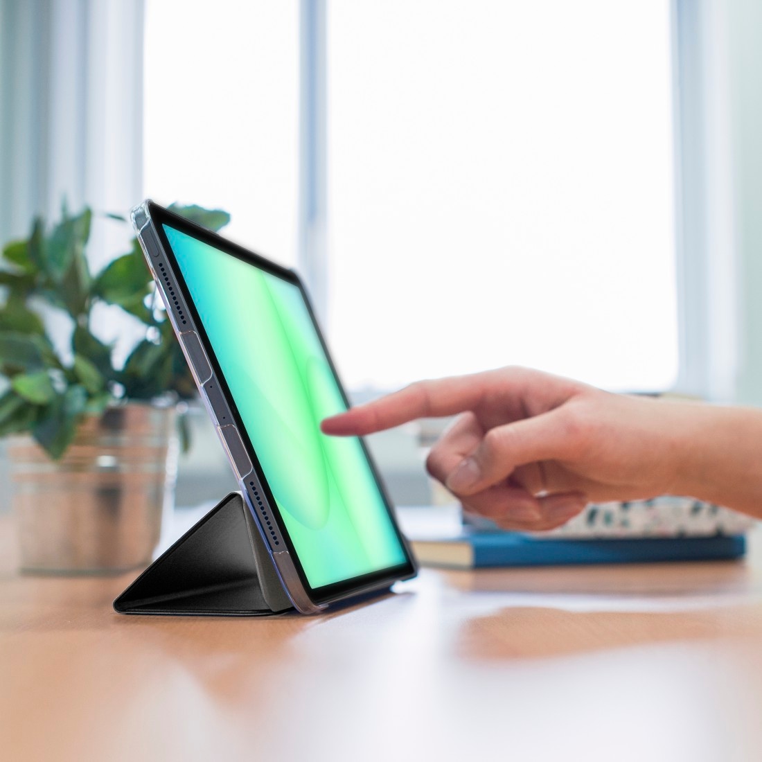Hama Tablet-Hülle »Tablet-Hülle mit Standfunktion für Galaxy Tab A11 8.7", schwarz« Tablet Magnetischer Deckel, Standfunktion, transparente Rückseite, leicht