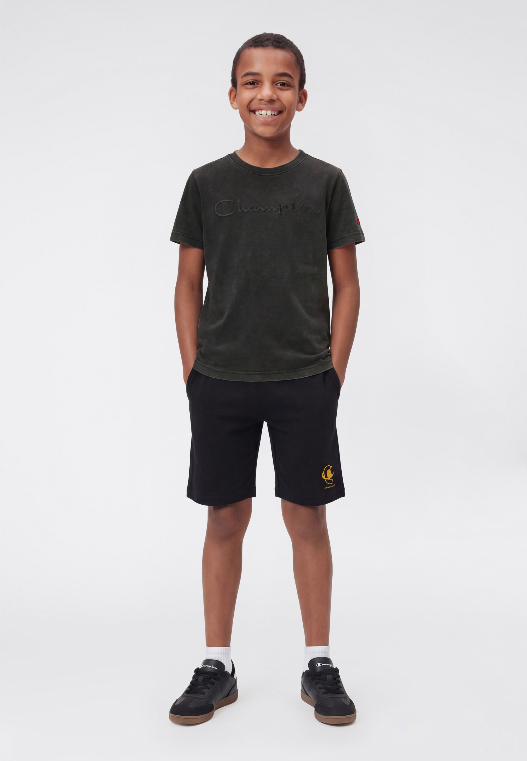 Champion T-Shirt »ICONS TONAL Crewneck T-Shirt with Large Logo« Kurzarm, für Sportmode und Freizeit, mit Rundhalsausschnitt