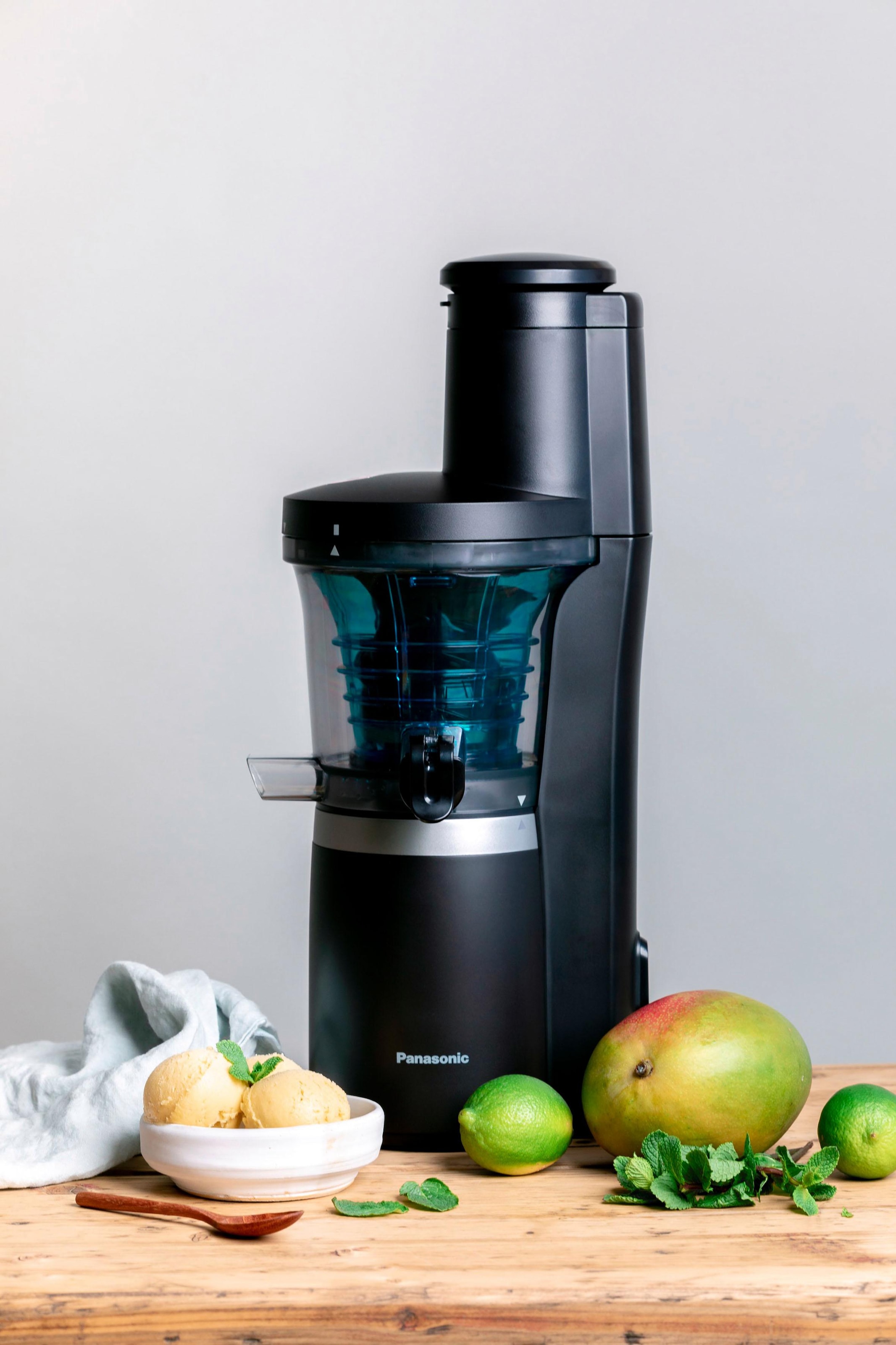 Panasonic Slow Juicer MJ-L700KXE, 150 Garantie Watt XXL 3 Jahren mit