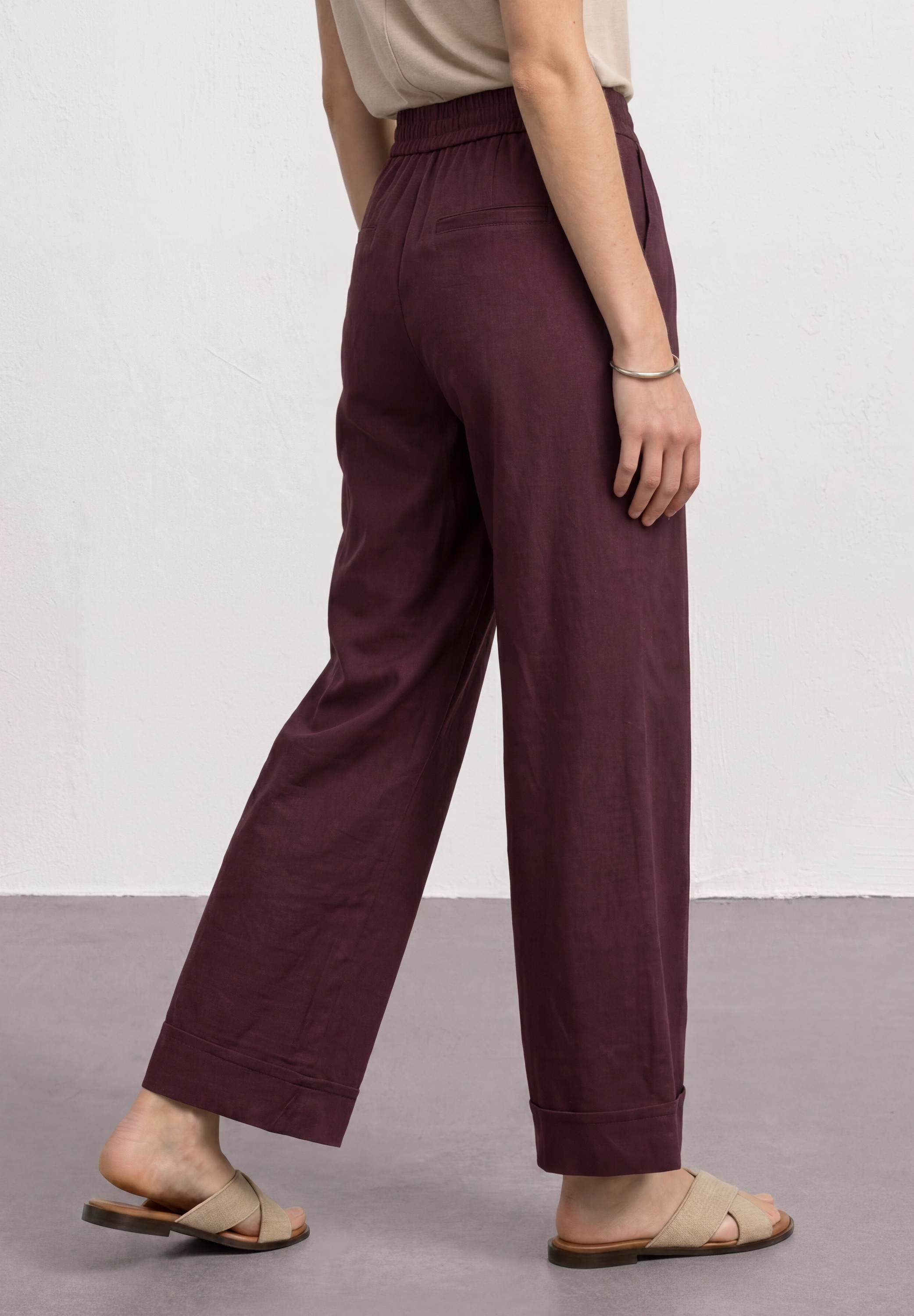 STREET ONE Stoffhose »Style Amalia«  Sommerhose mit elastischem Bund und Tunnelzug