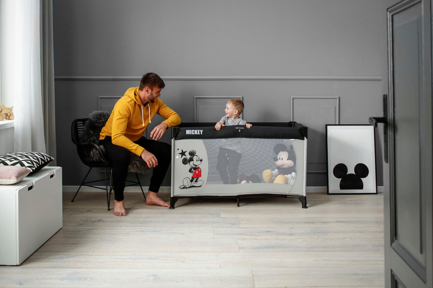 Hauck Baby-Reisebett »Dream N Play - Mickey Stars«, inkl. Transporttasche