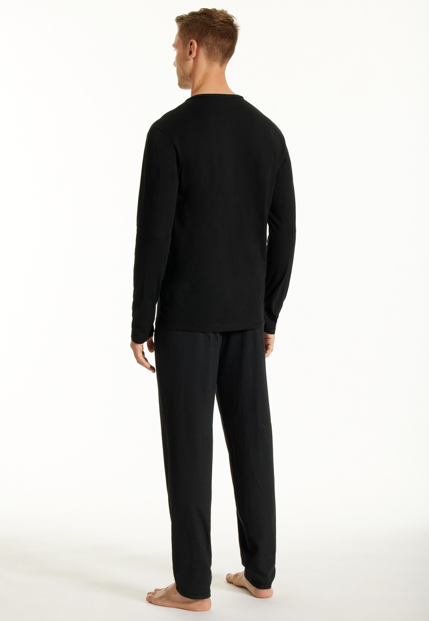 uncover by SCHIESSER Schlafanzug »UNCOVER Nightwear«, (2 tlg.), Single Jersey-Qualität, Langarm, V-Ausschnitt, weich
