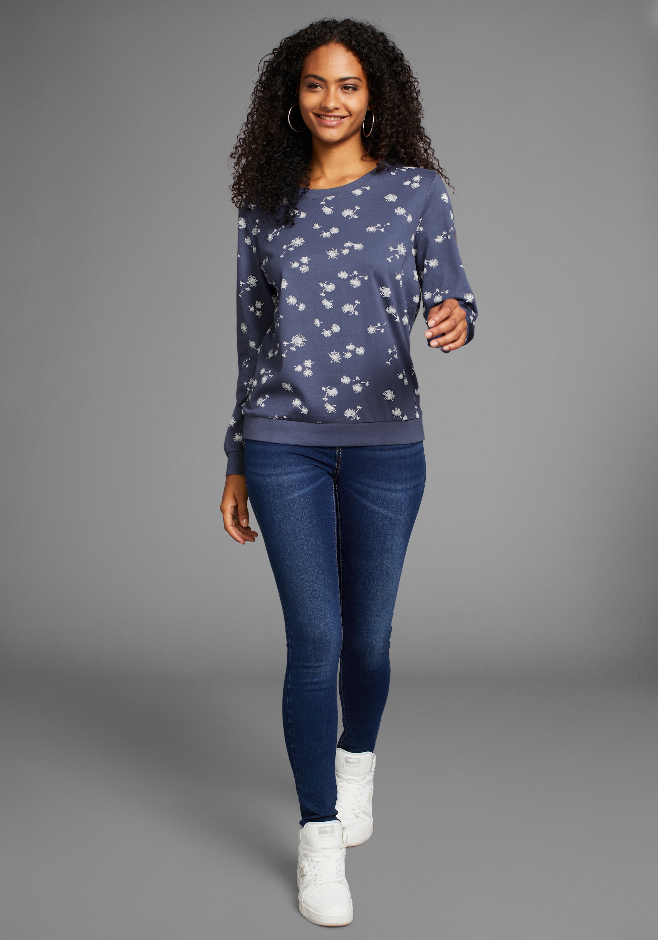 KangaROOS Sweatshirt, mit Pusteblumen Allover-Print