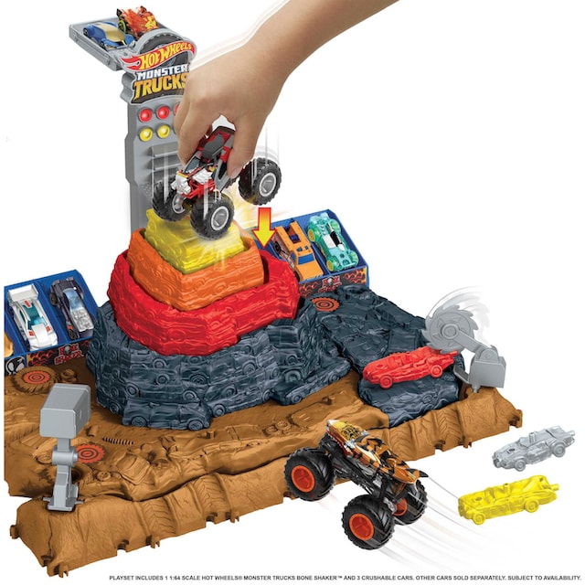 Hot Wheels Spiel-Parkhaus »Monster Trucks Bone Shakers Schrottplatz, 1  Spielzeug-Auto 1:64« bei