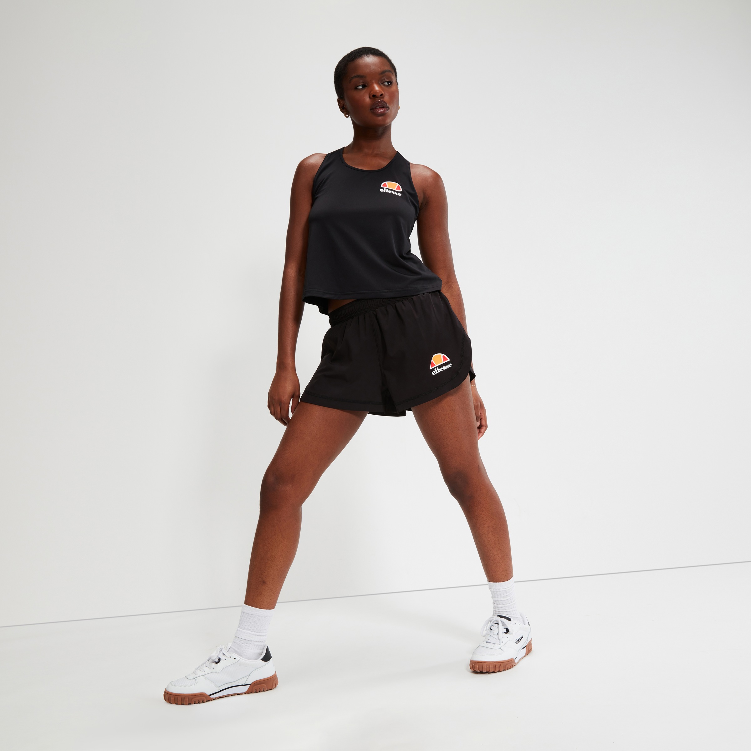 Ellesse Shorts »D SHORTS«, mit elastischem Bund