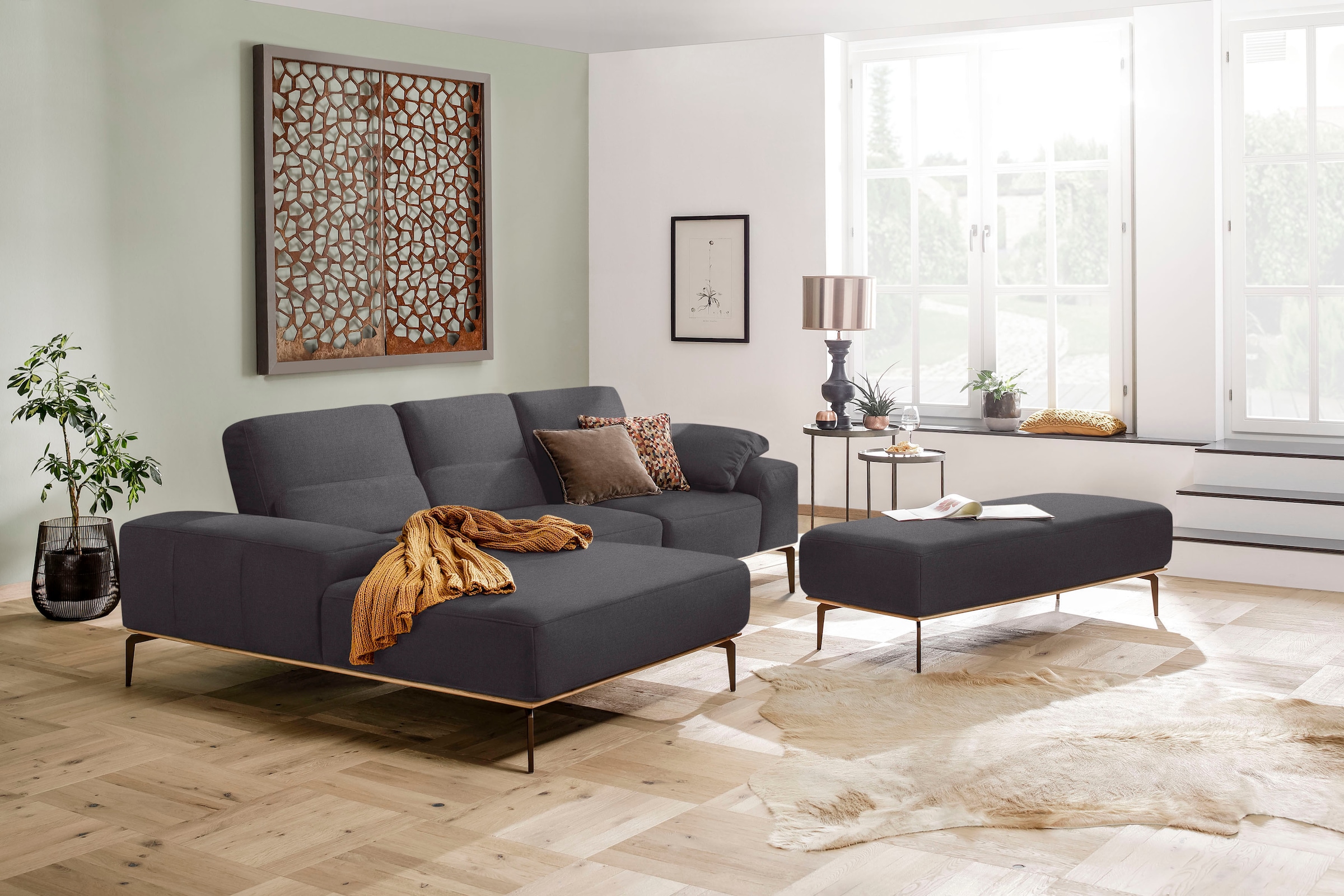 W.SCHILLIG Ecksofa »run, Designsofa mit tollem Sitzkomfort, bequem, L-Form«, mit Holzsockel, Füße in Bronze pulverbeschichtet, Breite 279 cm