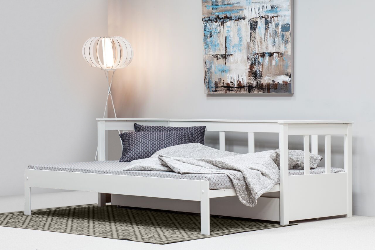 OTTO home Daybett ""AIRA" Kinderbett, Gästebett, Skandi- Design, Schublade optional" FSC zertifiziertes Massivholz, mit ausziehbarer Liegefläche, ideal fürs Jugend- oder Gästezimmer