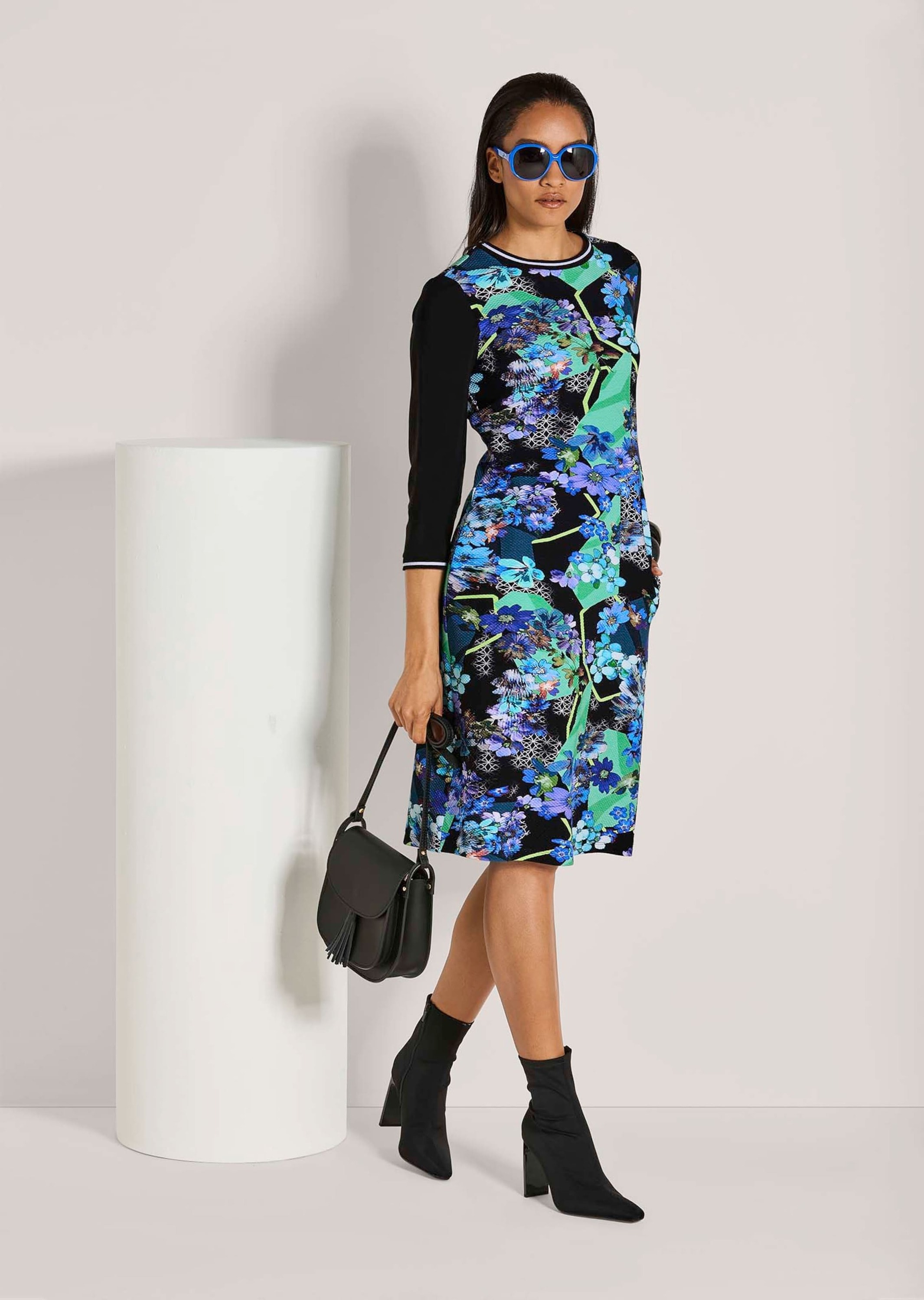 MADELEINE Sommerkleid »Kleid Farbenfrohes Jersey-Kleid« Kontratsstarke Blende