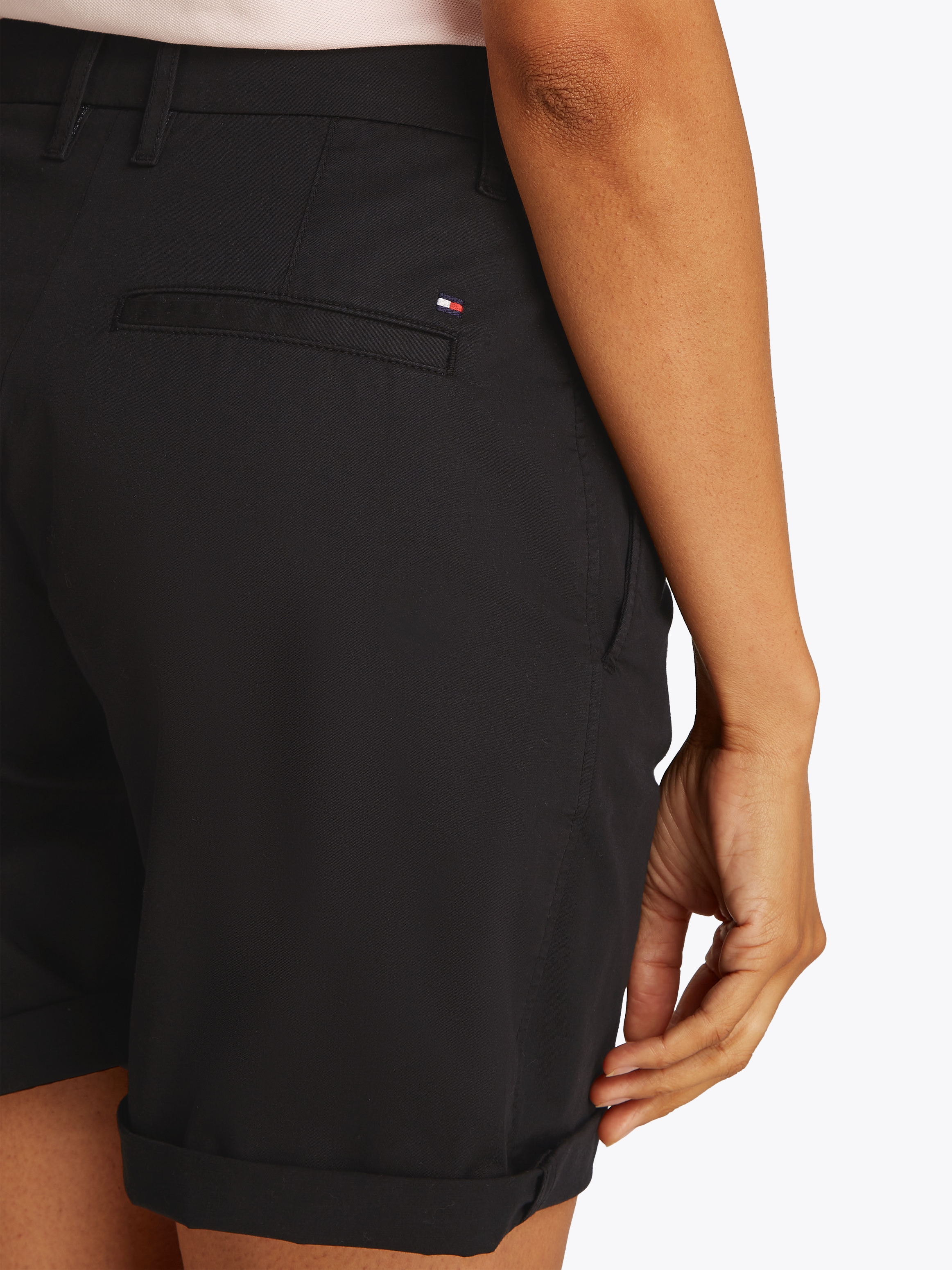 Tommy Hilfiger Chinoshorts »CO BLEND GMD CHINO SHORT«, mit Umschlagsaum