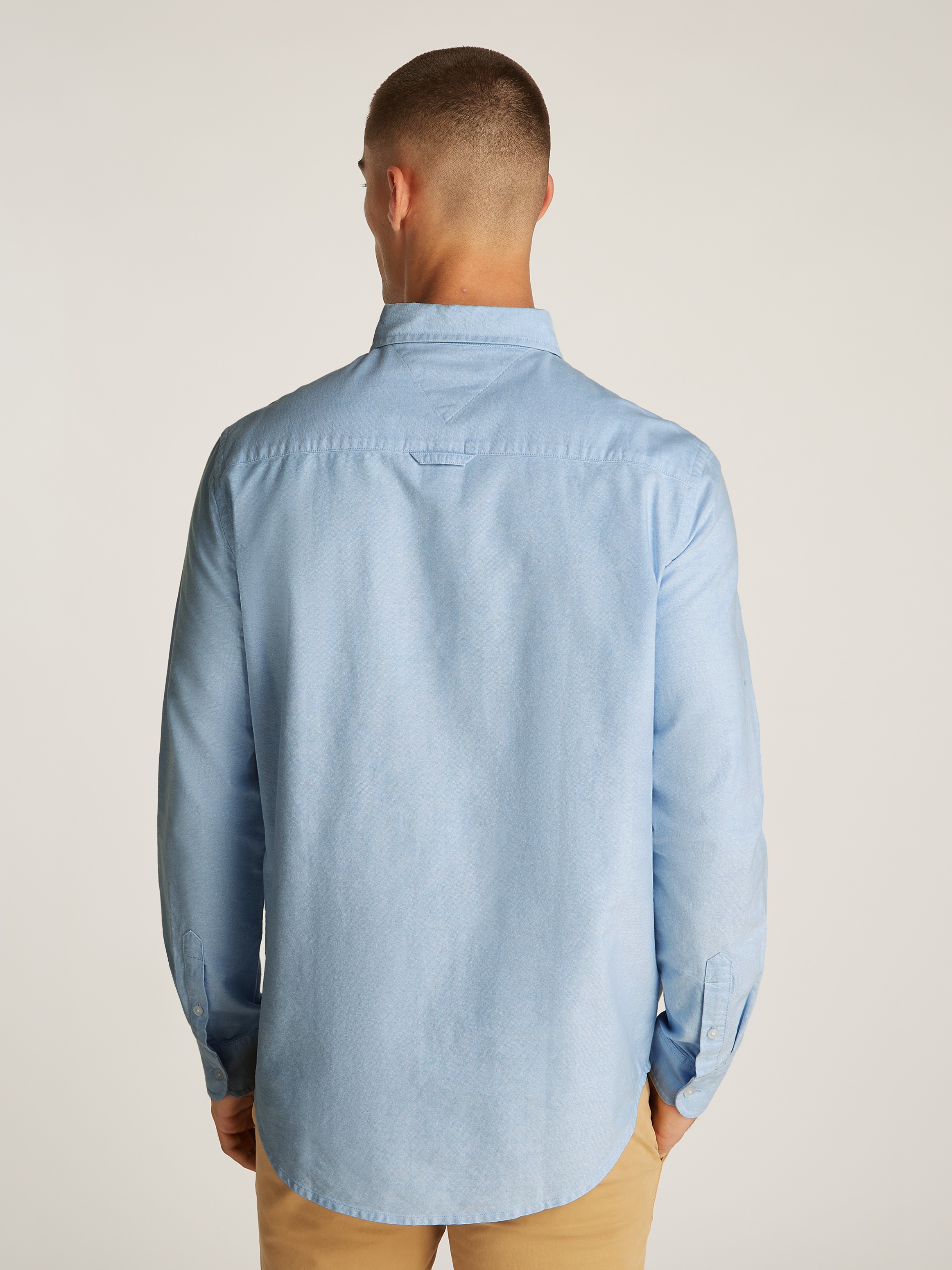 Tommy Jeans Plus Langarmhemd »TJM REG OXFORD SHIRT EXT«, in Großen Größen, Logostickerei, Button-down-Kragen