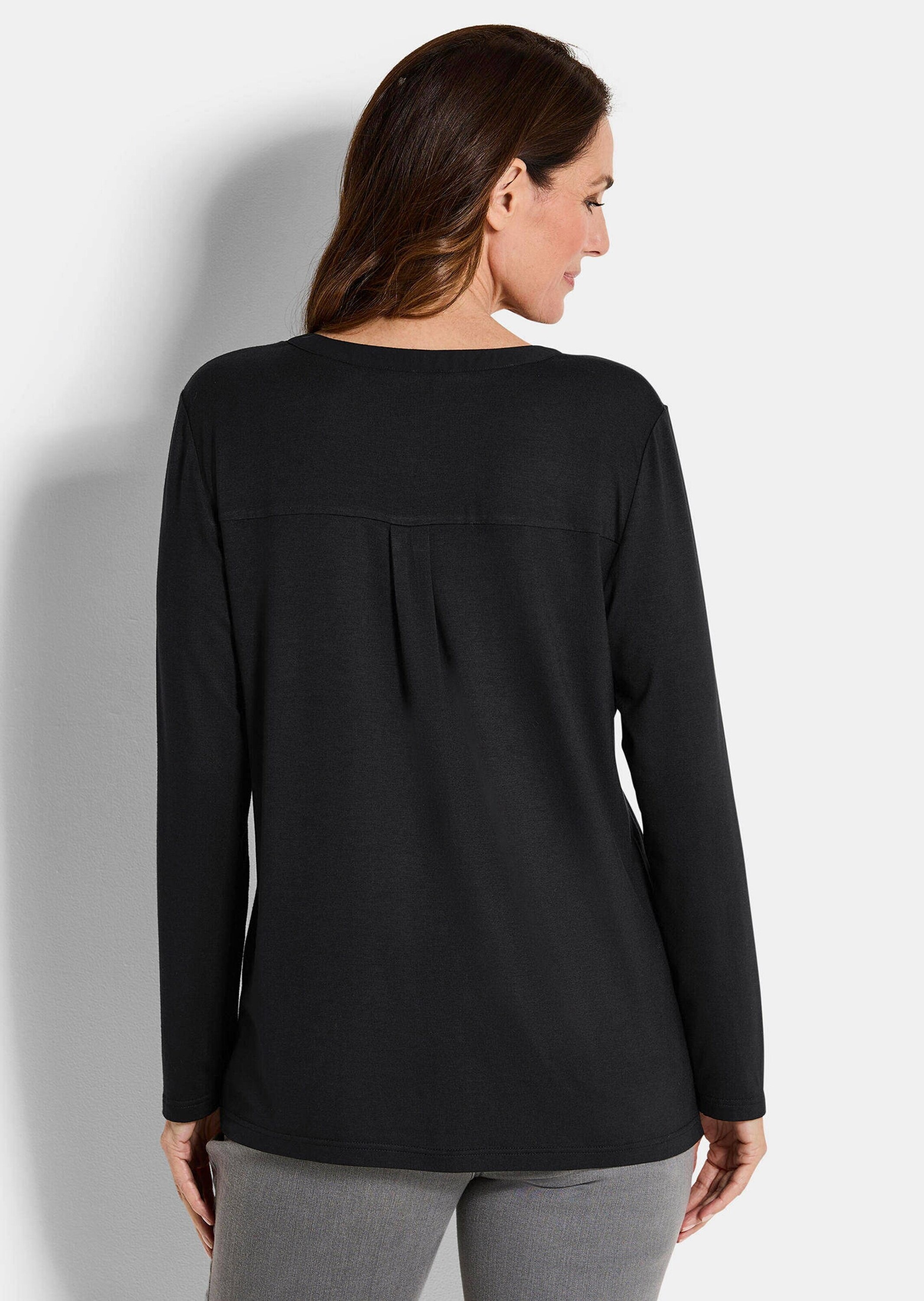 GOLDNER Kurzarmbluse »Langarm Damen Unibluse mit Chiffoneinsatz und Rundhalsaussschnitt«