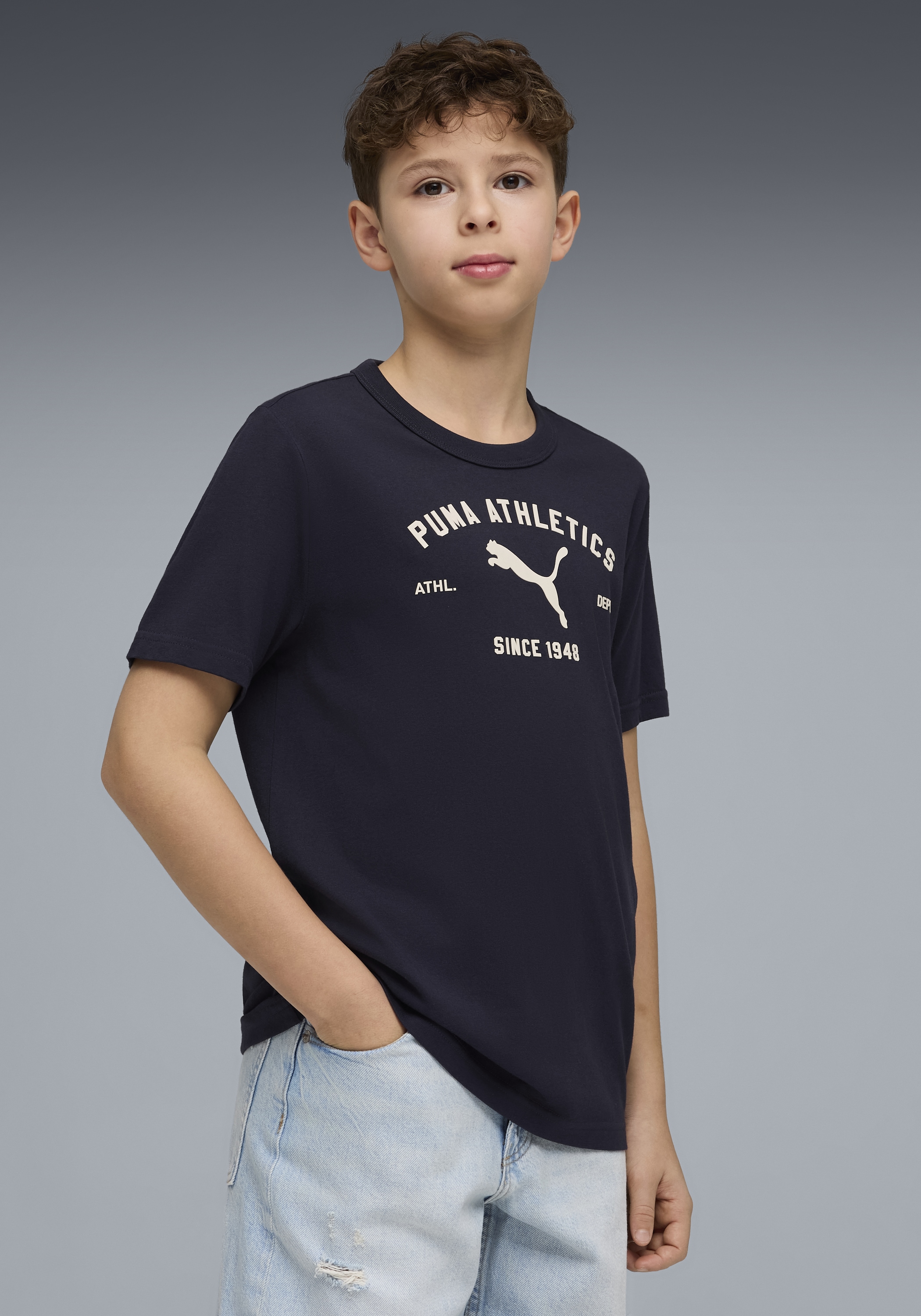 PUMA T-Shirt »CLASS GRAPHIC TEE B« Regular Fit, Kurzarm, Rundhalsausschnitt, für Jugendliche