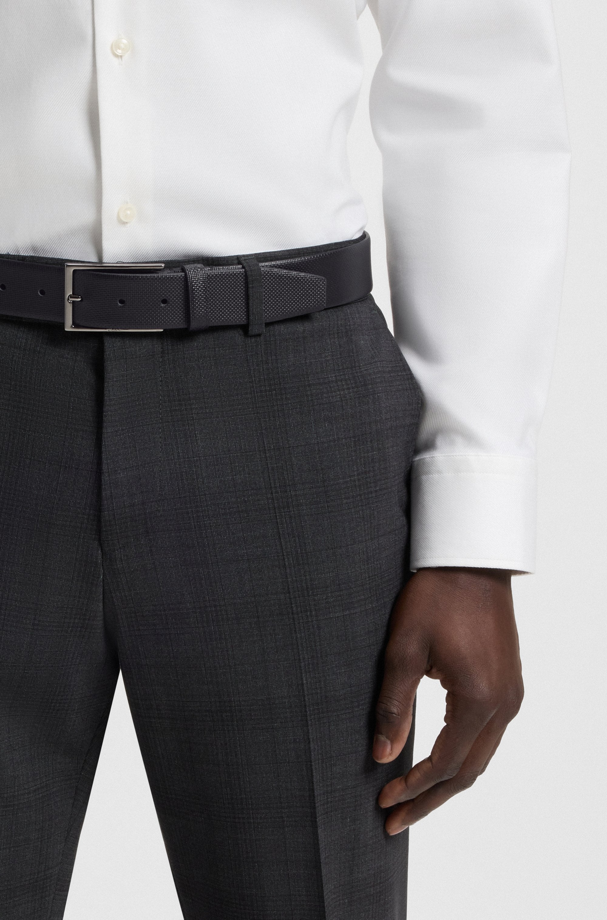 BOSS Ledergürtel »Carmello« in strukturierter Optik