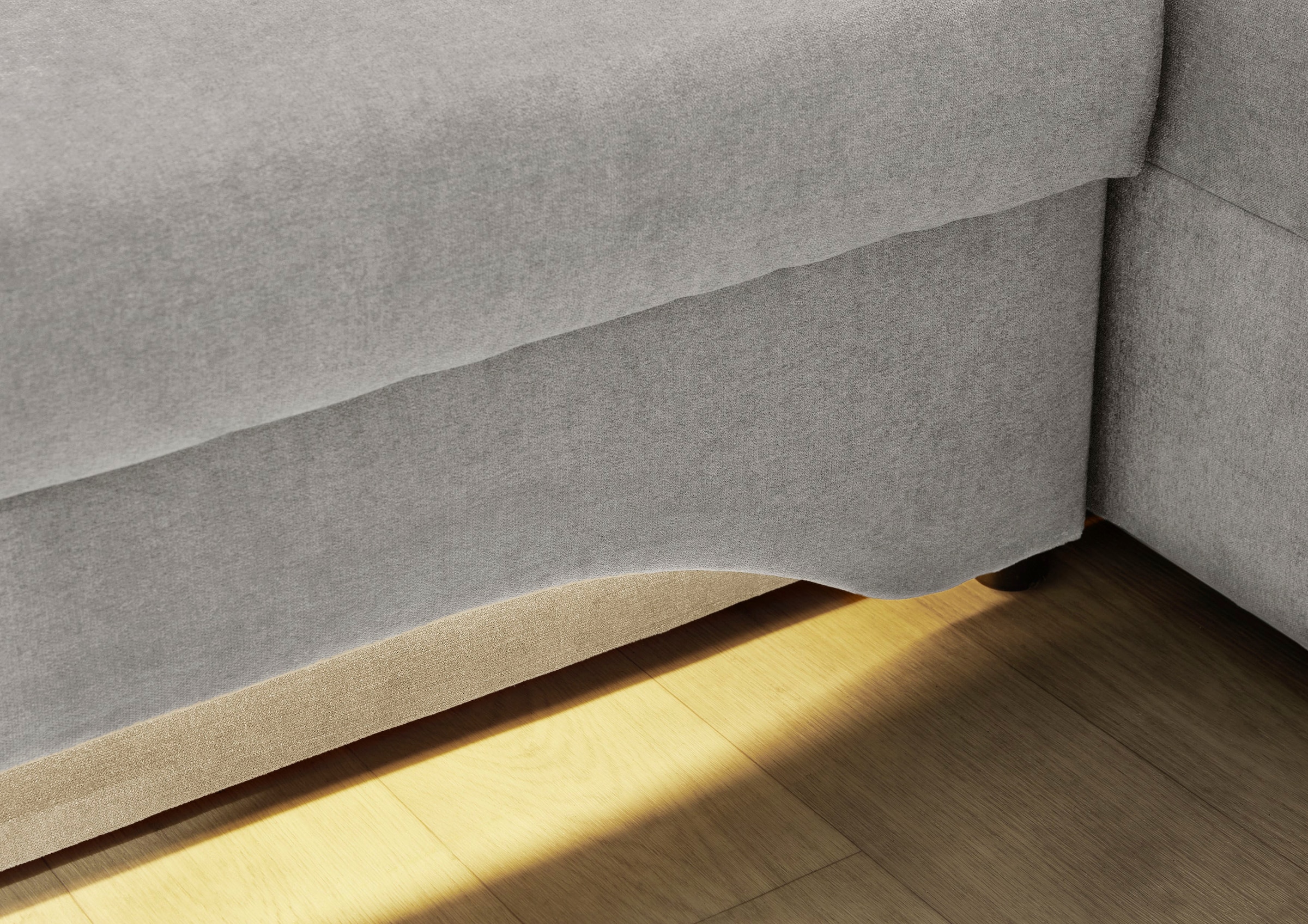 Jockenhöfer Gruppe Ecksofa »Starlight, L-Form, mit indirekter dimmbarer LED-Beleuchtung«, Gästebettfunktion; Stauraum/Bettkasten, mit Kissen