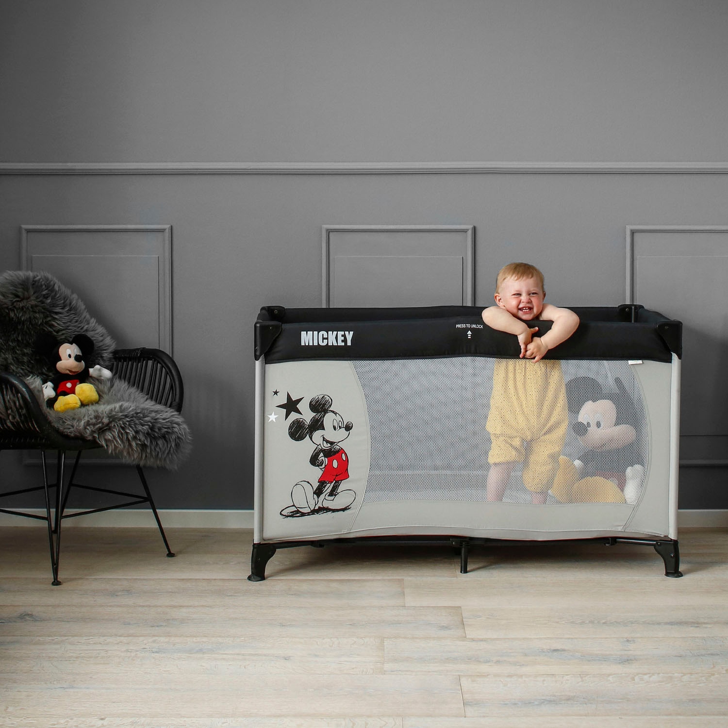 Hauck Baby-Reisebett »Dream N Play - Mickey Stars«, inkl. Transporttasche