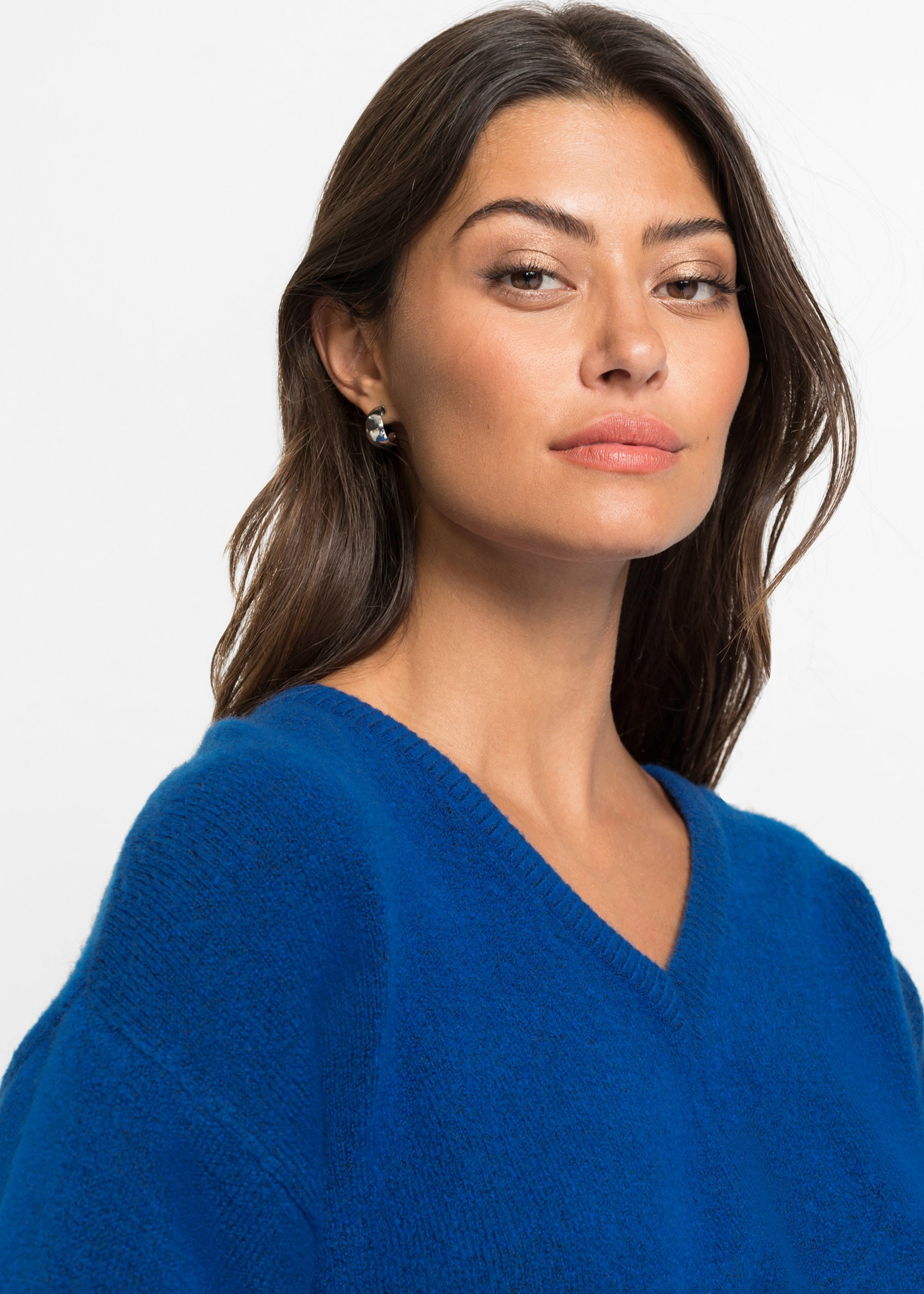 bonprix Strickpullover »Oversize-Strick-Pullover« aus weichem Material, mit V-Ausschnitt, Oversized-Passform