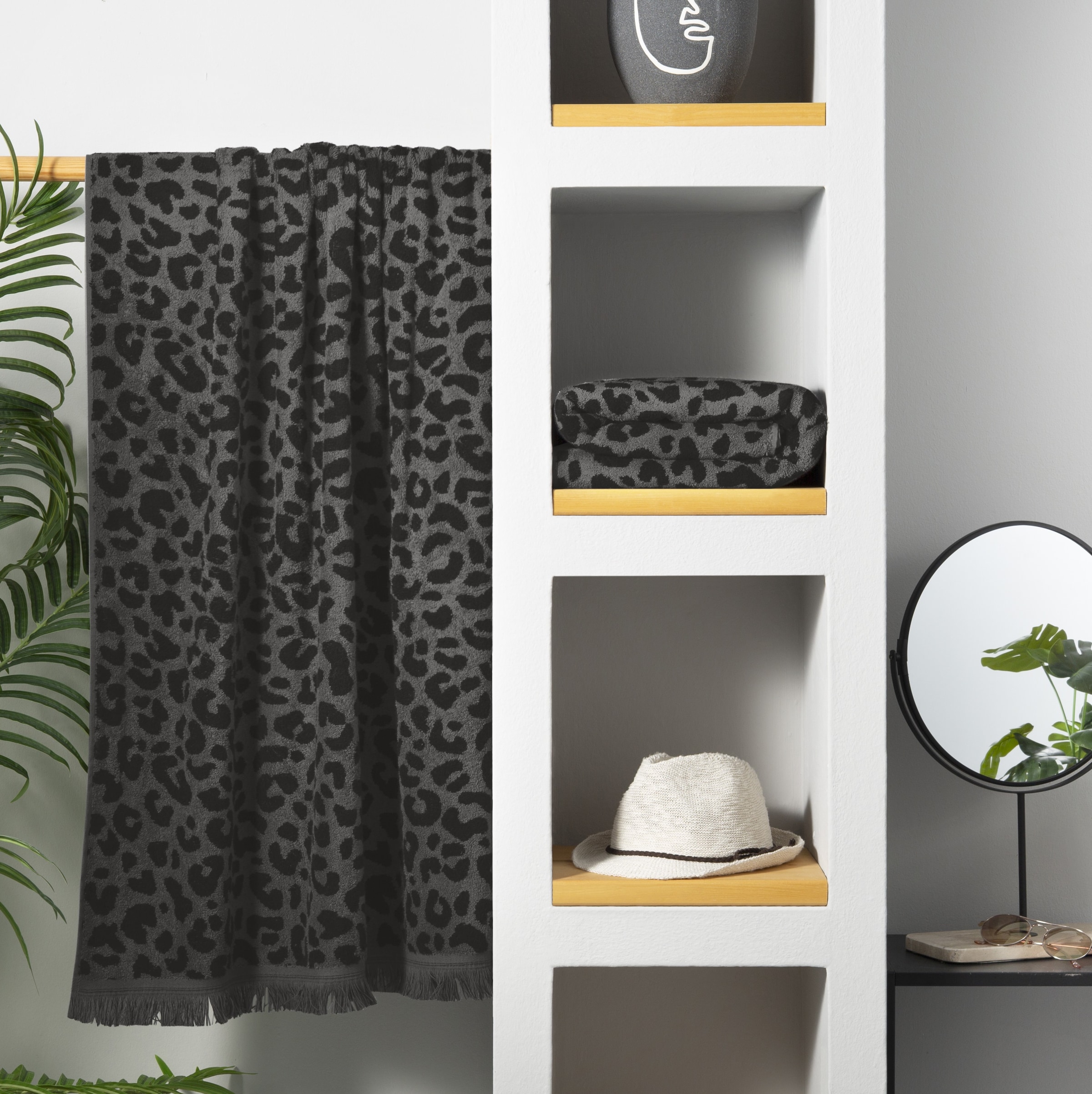 OTTO home Strandtuch »Tiffani, Leopardenmuster, Premium Strandtücher 2-tlg, 500 gr/m²« 90x180 cm, Animal Print, Leo, modern, mit Fransen