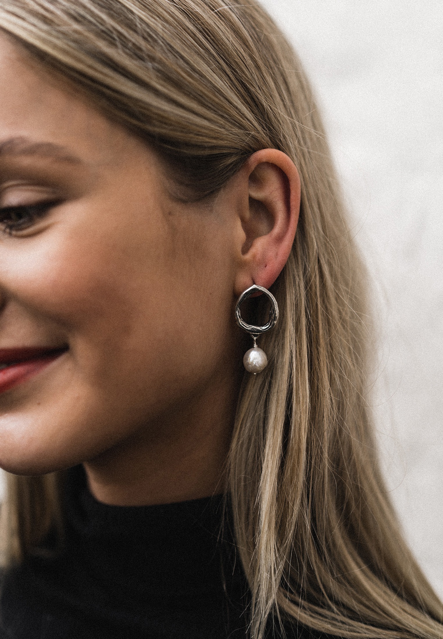 HAZE & GLORY Paar Creolen »Ohrringe Barock Perlen Ohrstecker - La Pearl 925 Silber«