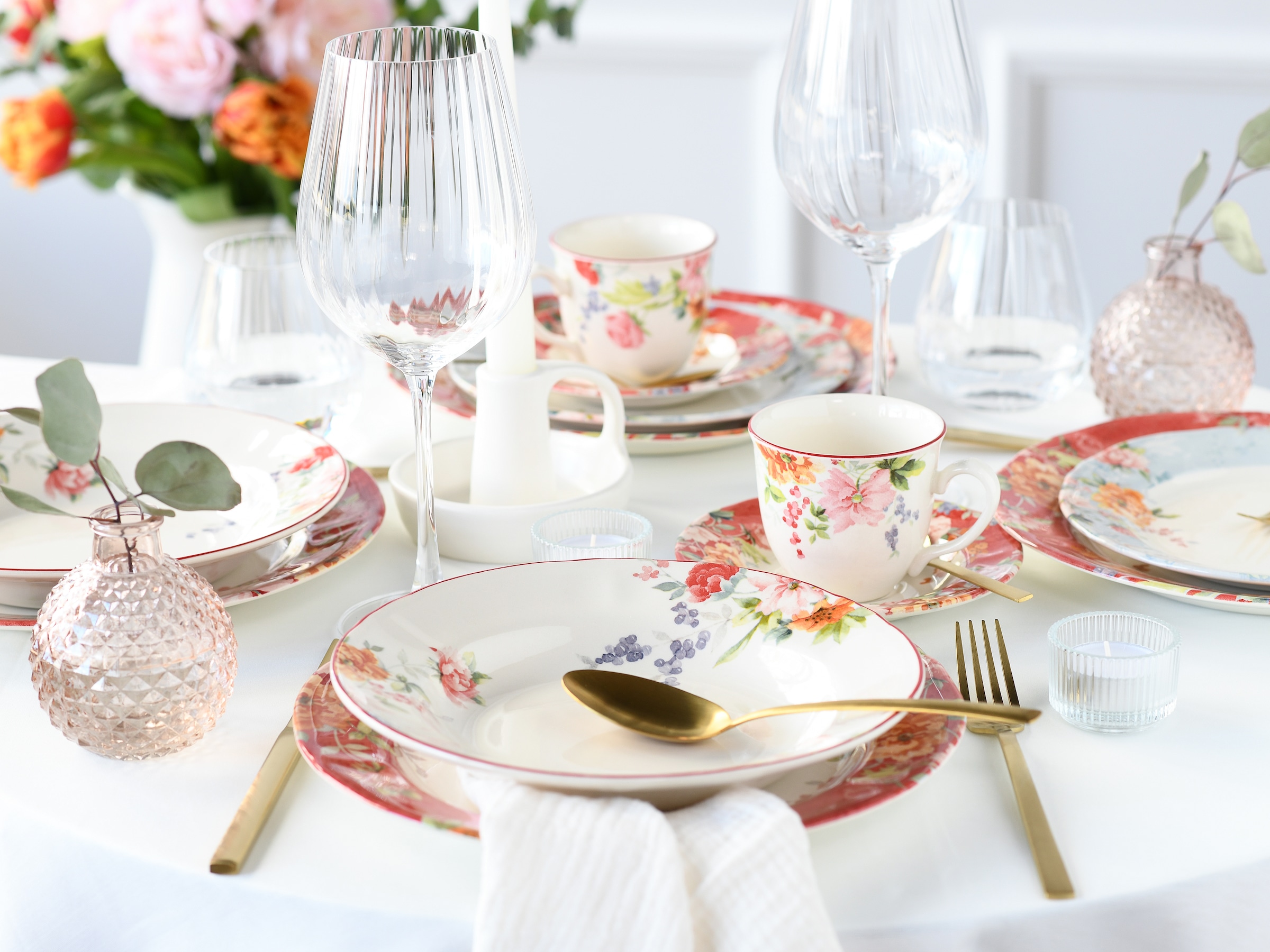 CreaTable Tafelservice »Crimson Bunt, Service 12-tlg.« Blütendekor, Designklassiker