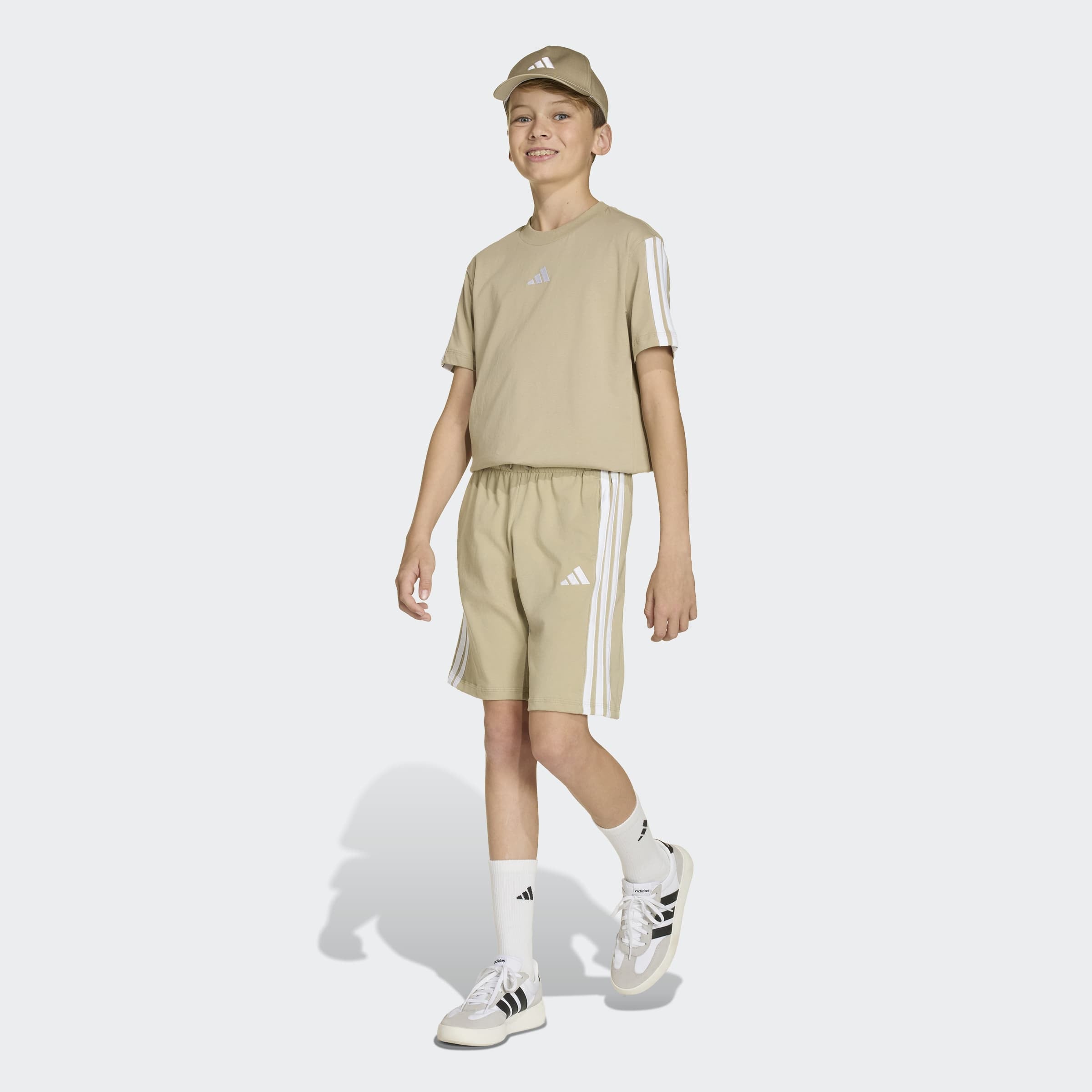 adidas Sportswear T-Shirt »J 3S TEE 160« sportlicher Stil, Rundhalsausschnitt, ohne Verschluss, für Kinder