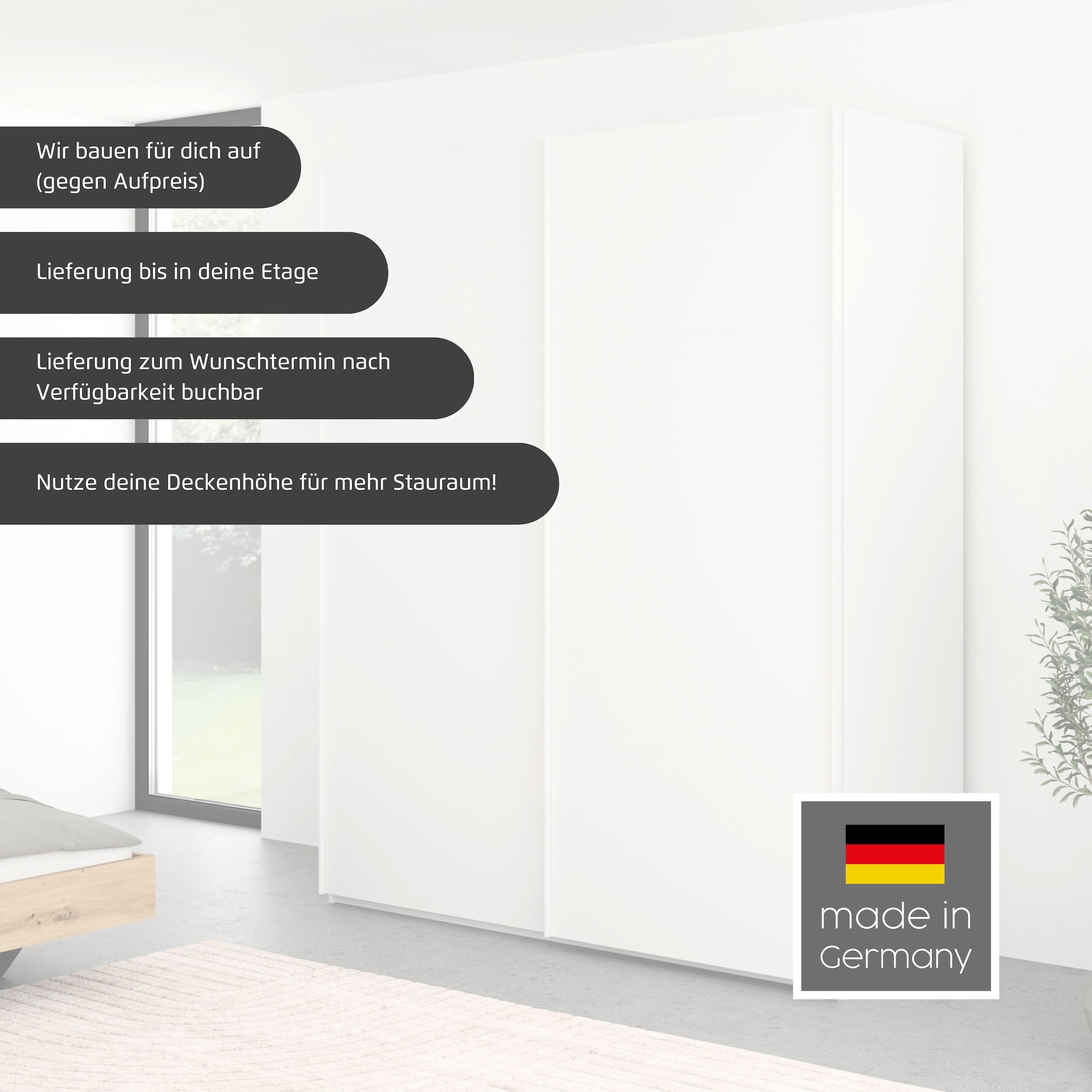 rauch Schwebetürenschrank »Kleiderschrank Schrank Garderobe Schlafzimmerschrank SCALE-TRIO«, edle dreigeteilte Front, 2 Zierleisten in Griff-Farbe MADE IN GERMANY