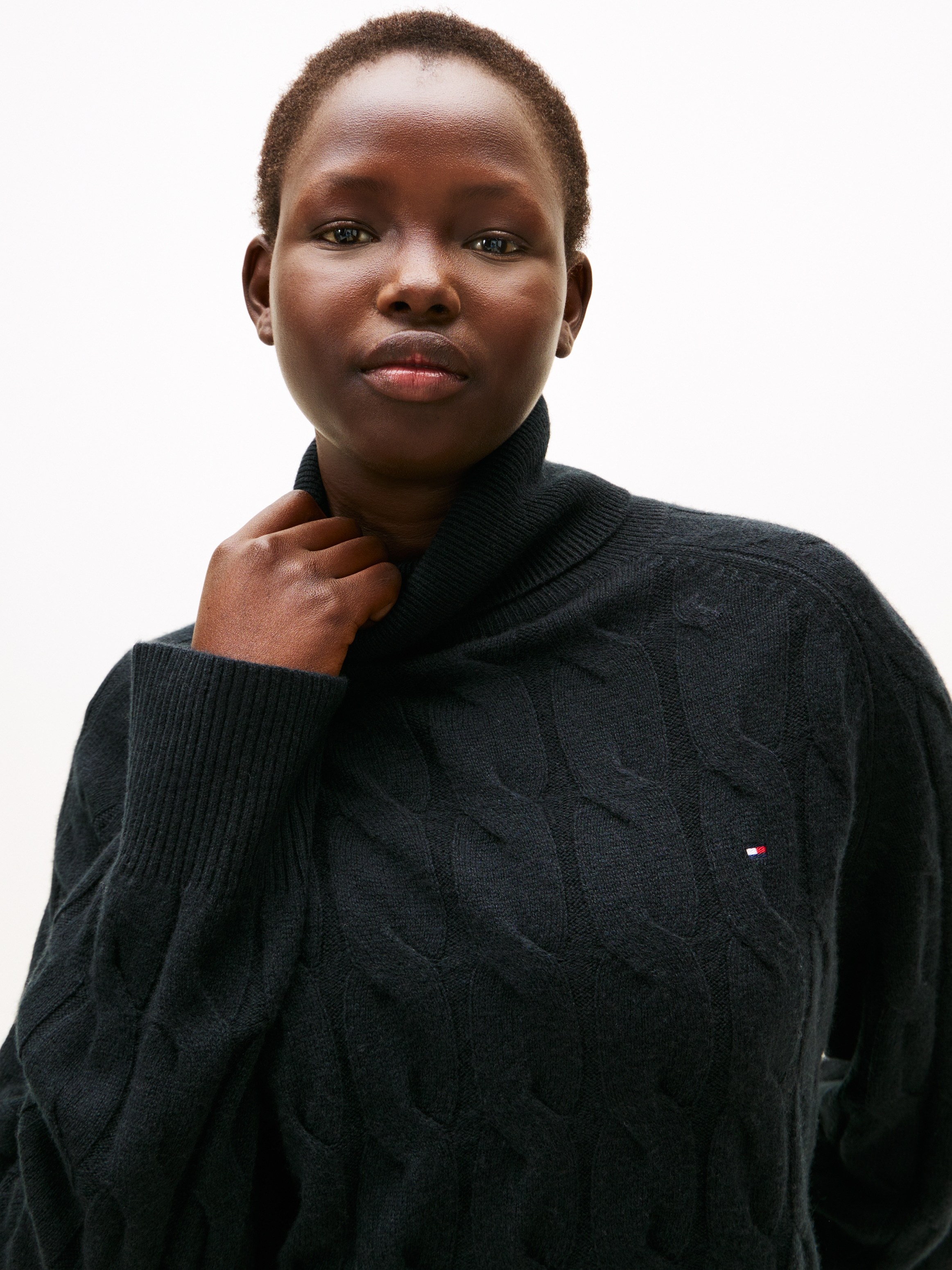 Tommy Hilfiger Curve Rollkragenpullover »CRV SOFT WOOL CABLE ROLL-NK SWT« in großen Größen, mit Zopfmuster, aus reiner Wolle