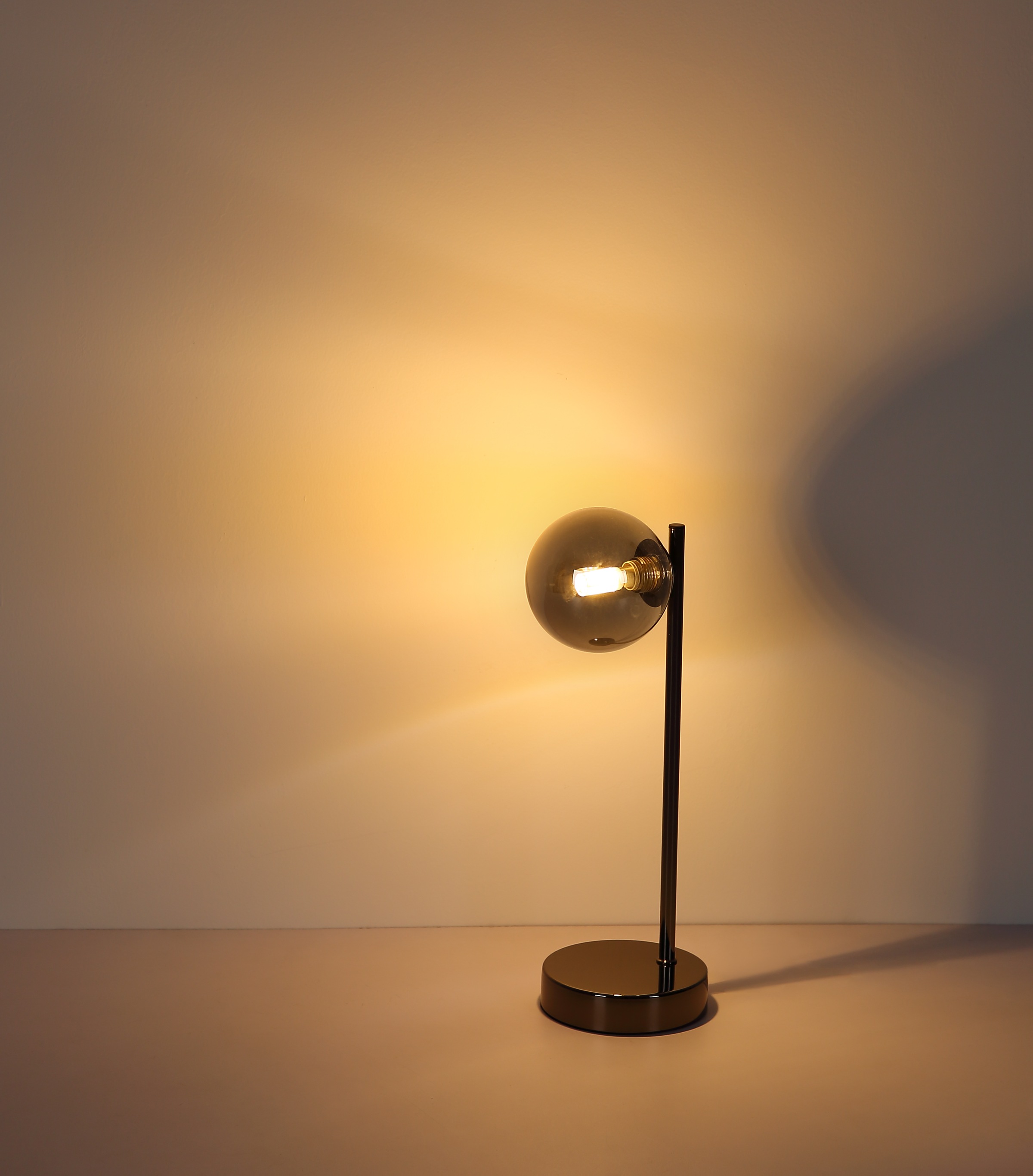 OTTO home Tischleuchte »Aivven, Metall schwarz-chromfarben, rauchfarbenes Glas« G9 1 Stk. Wippschalter am Kabel, 150 cm Kabellänge, 1x LED exkl., Ø 12cm