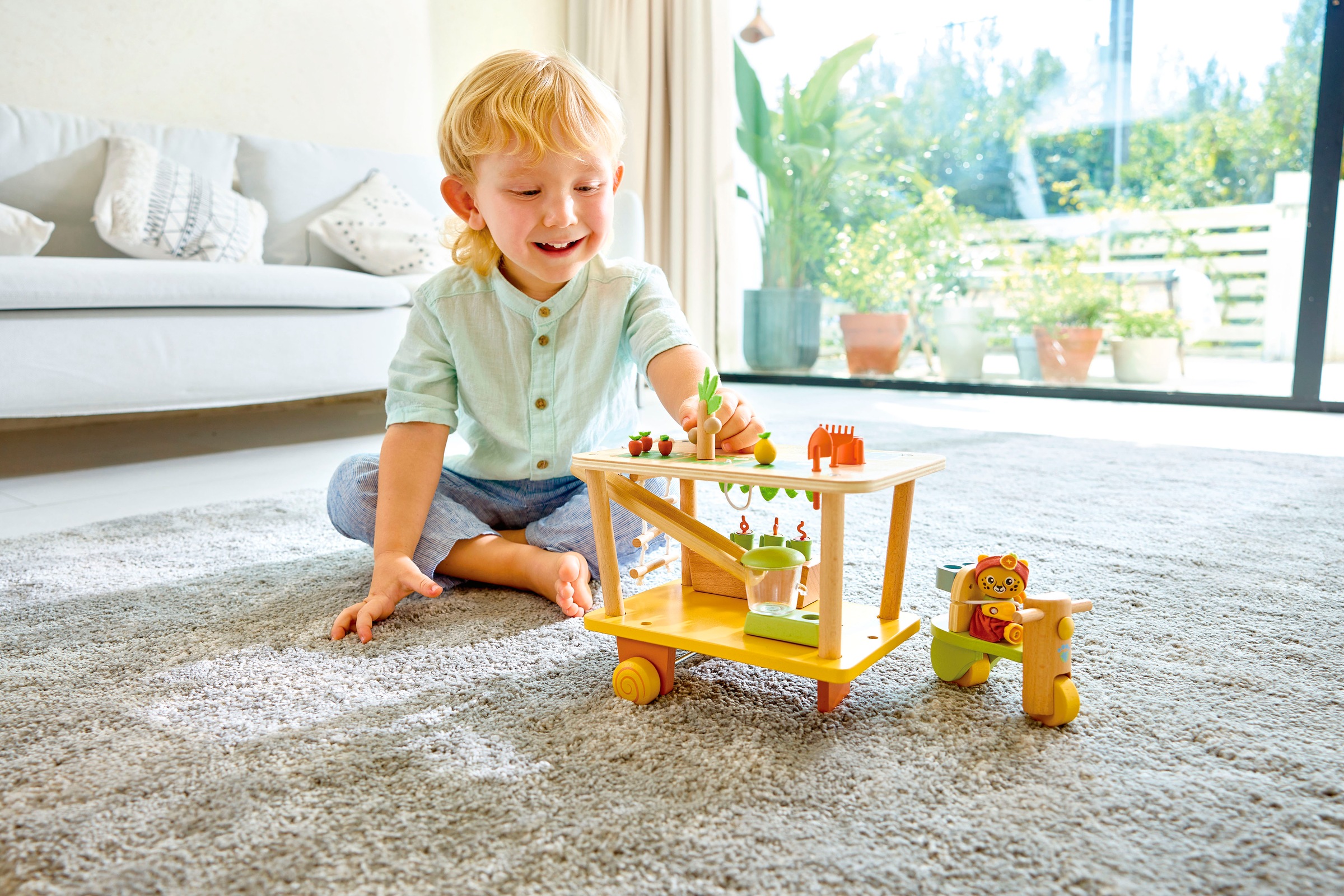 Hape Spielwelt »Green Planet Explorers, Clios Fruchtsaft-Truck«
