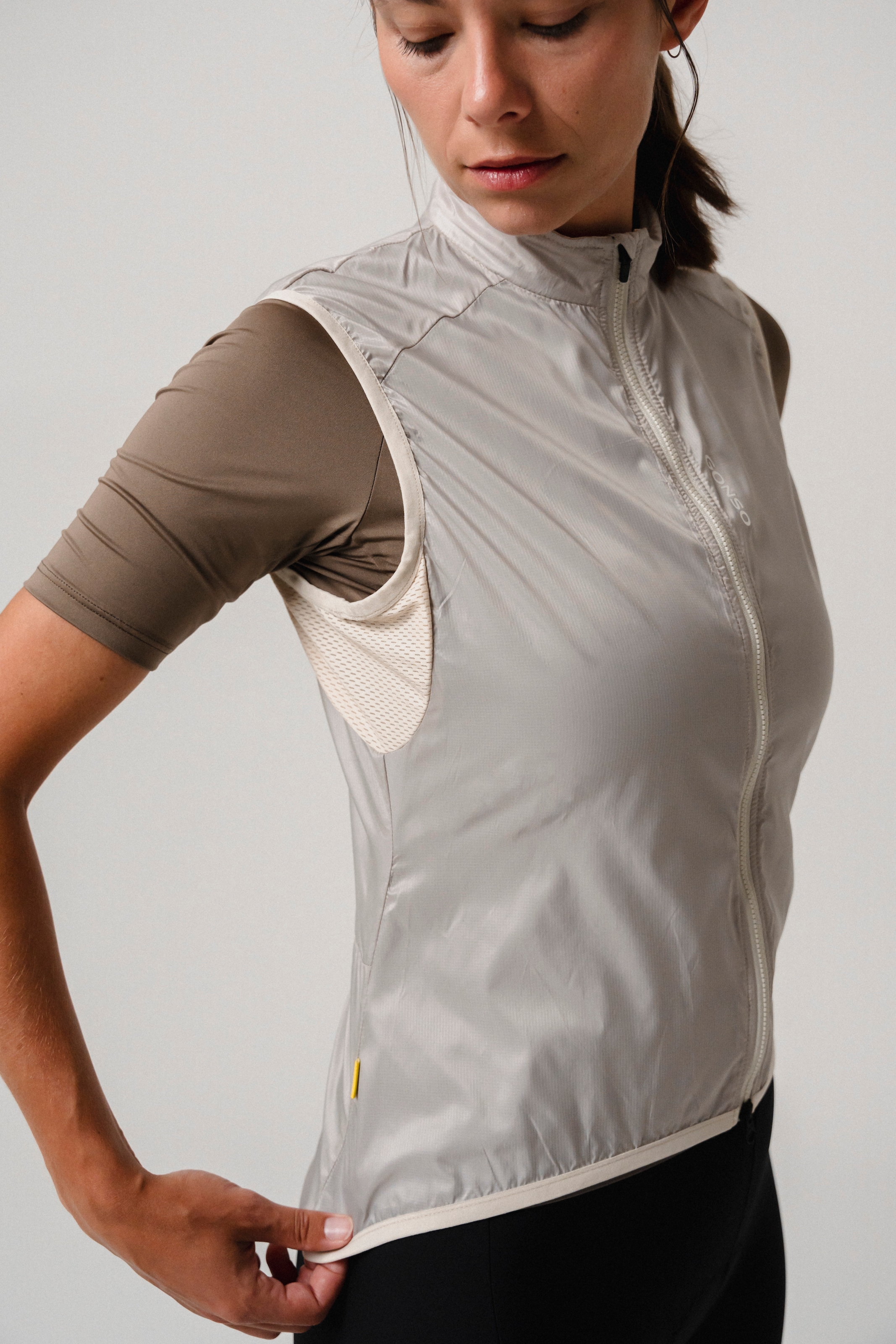 Gonso Funktionsweste »Road Vest Wind W« Damen Weste, atmungsaktive Radweste, leichte Windweste, Tight Fit