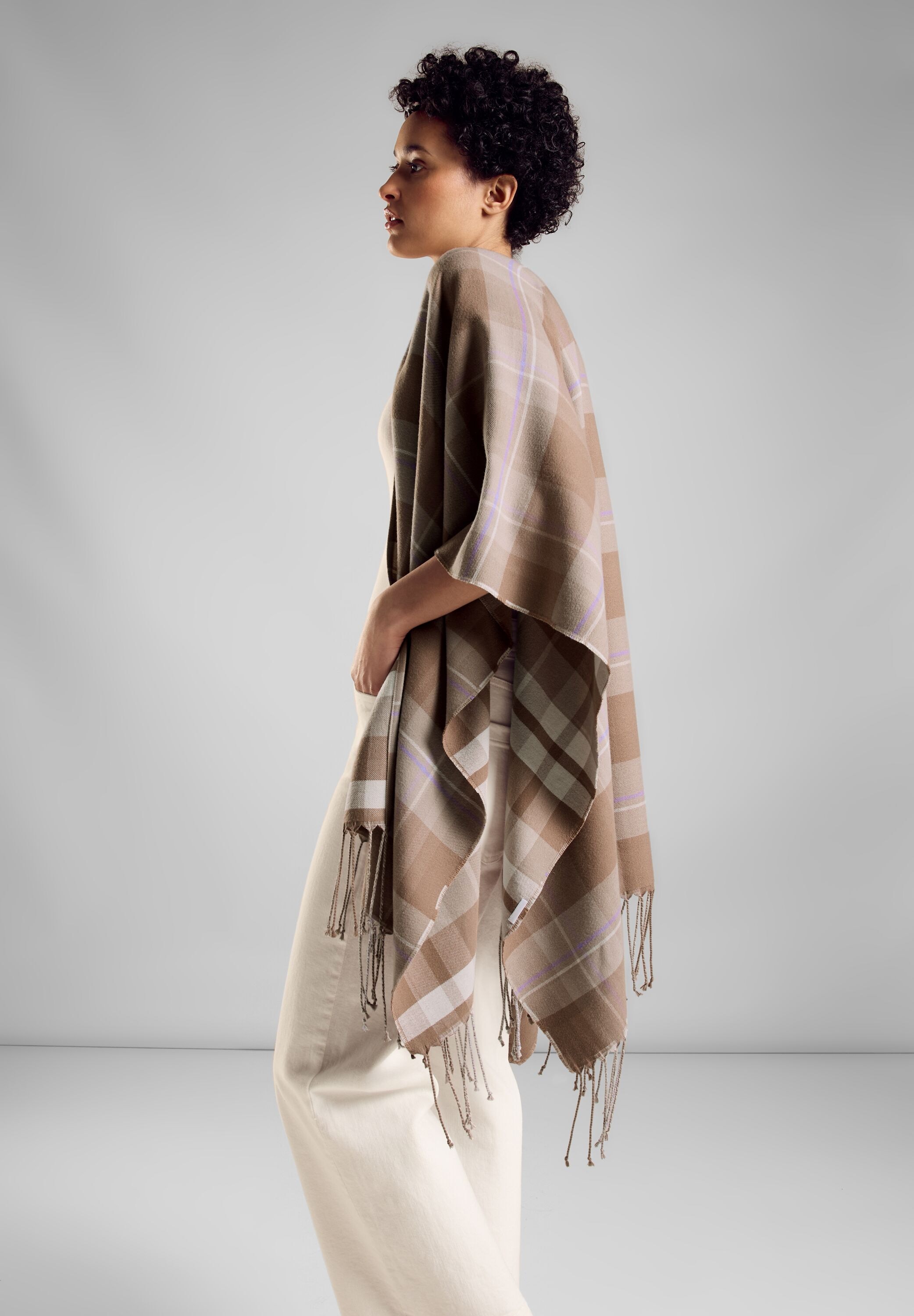 STREET ONE Strickponcho, mit Karo Muster